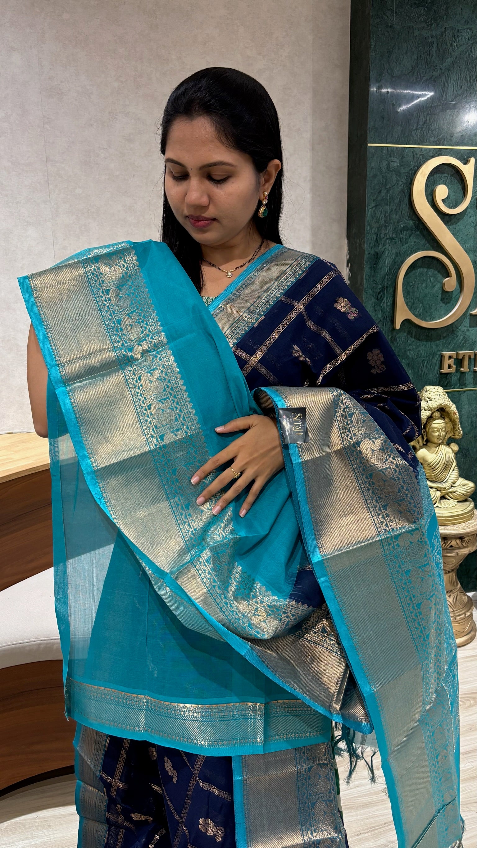 Mangalgiri pattu blue