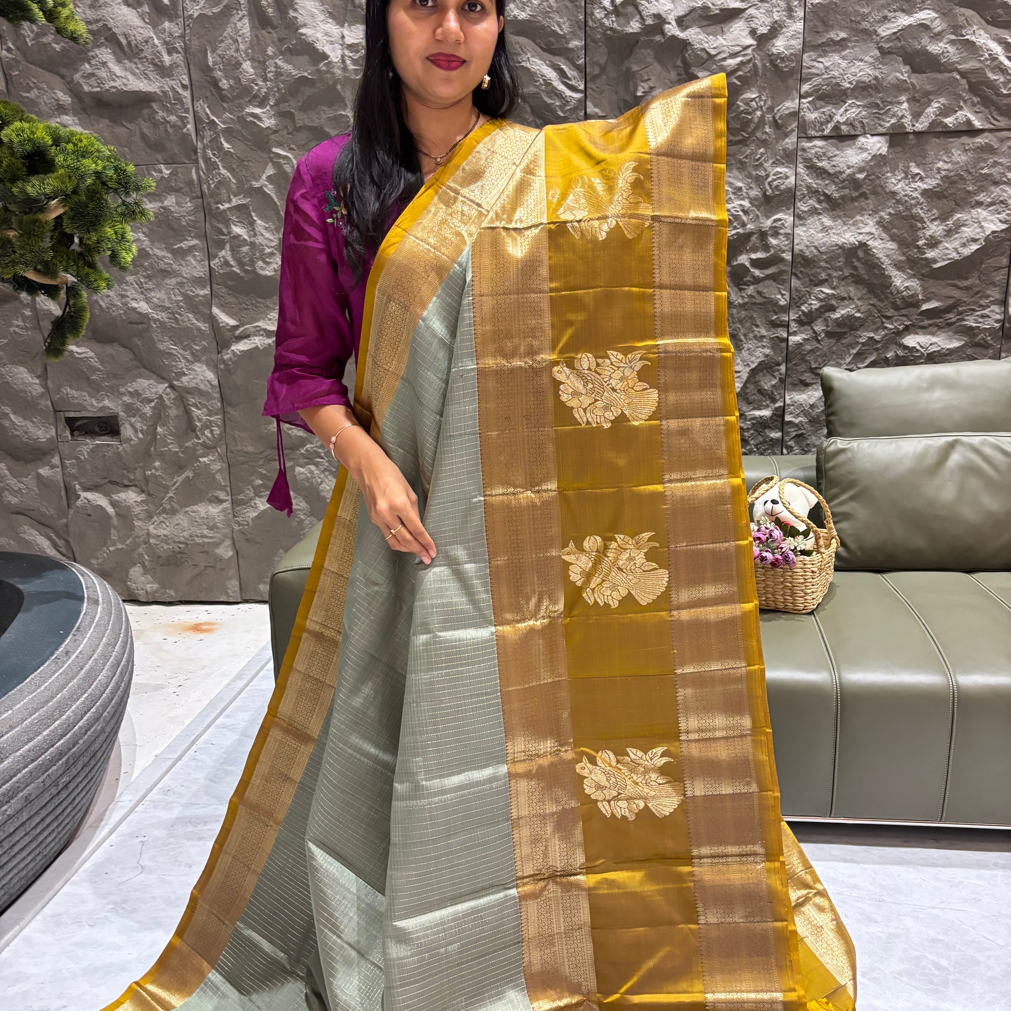 Handloom kanchi pattu grey