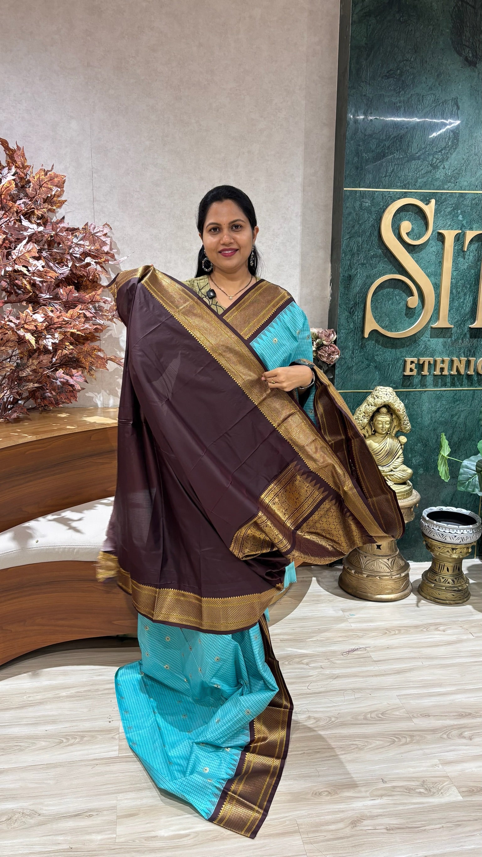 Semi Gadwal