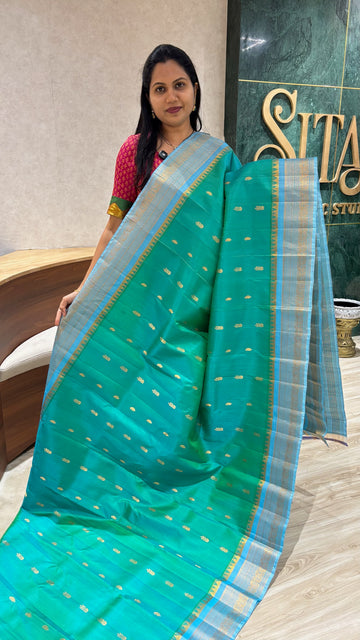 Handloom gadwal pattu