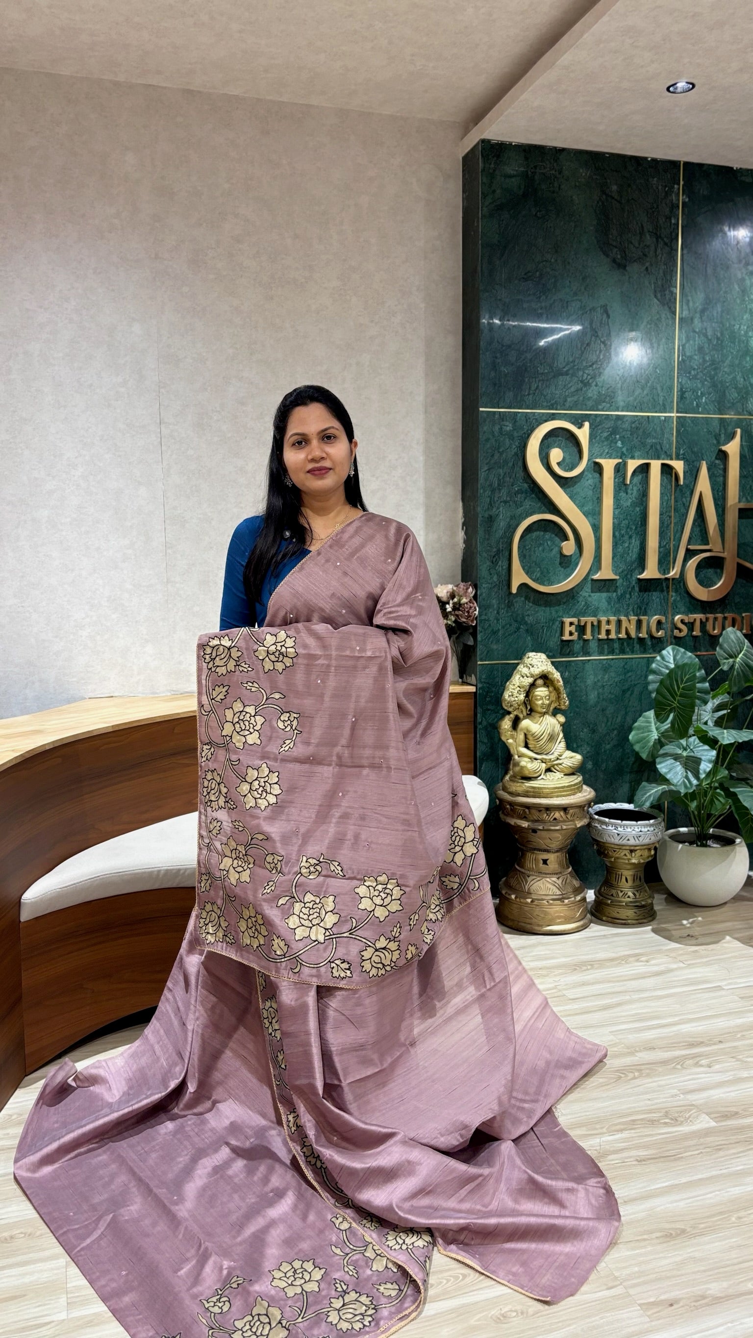 Tussar tissue applique