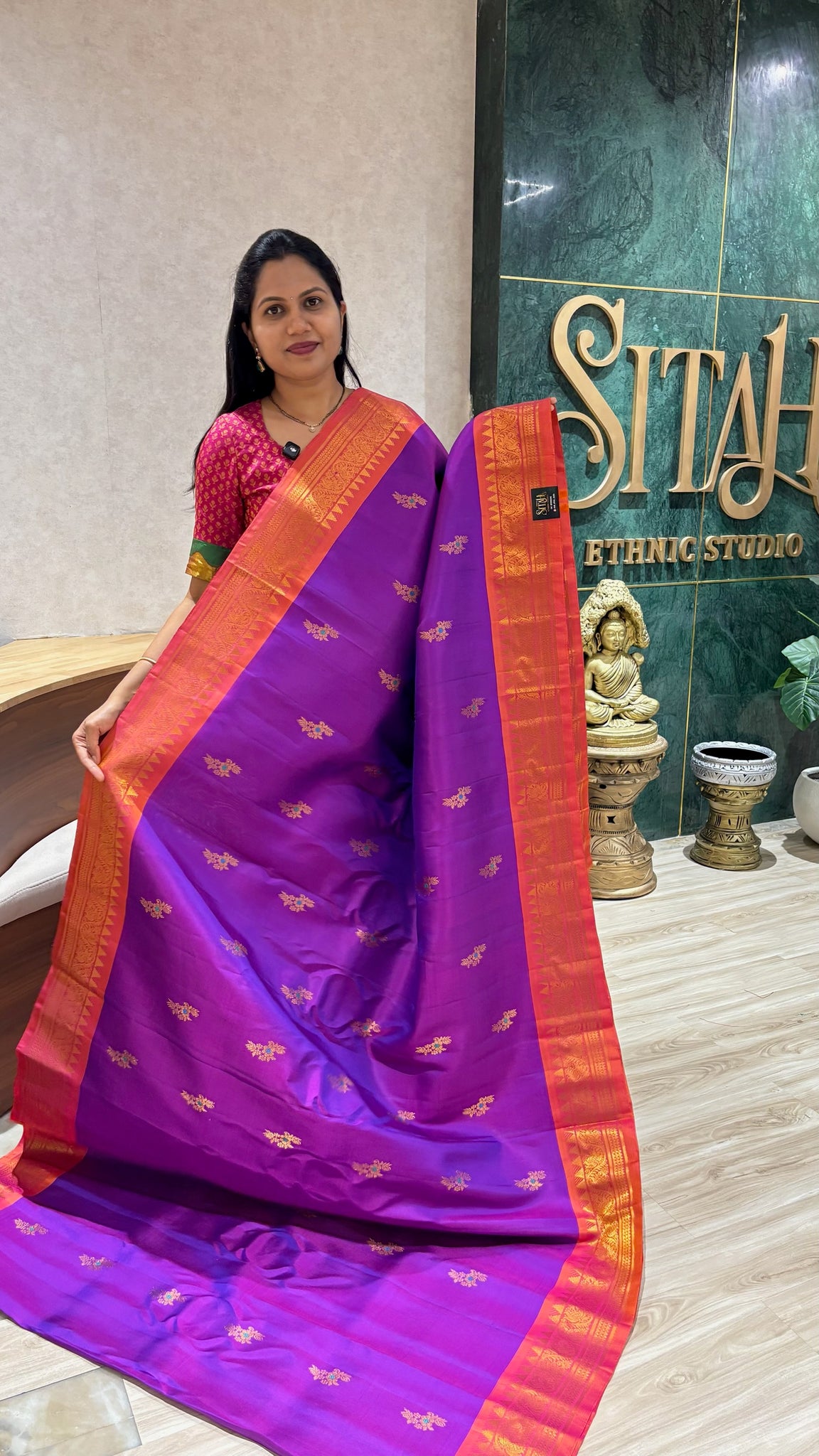 Handloom gadwal pattu