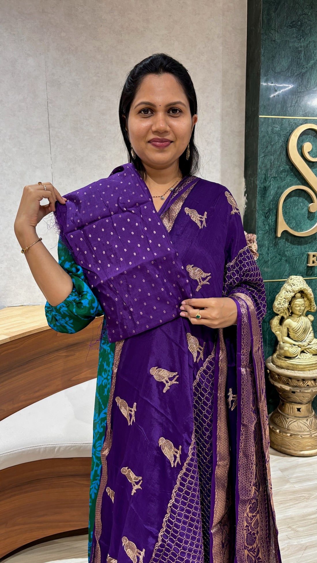 Chiffon weaving -embroidery purple