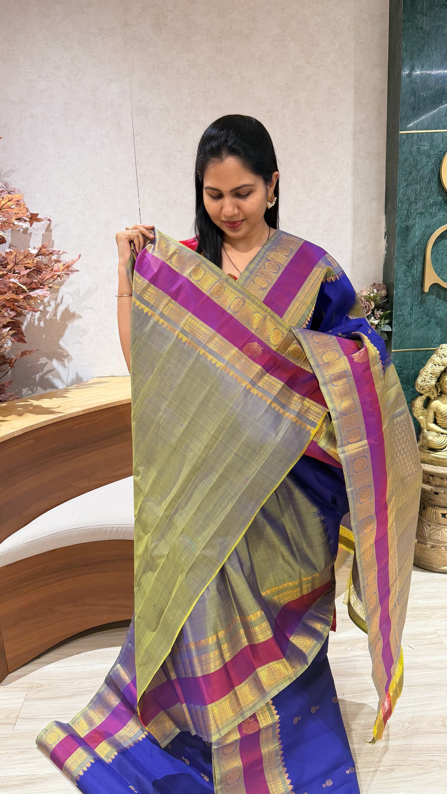 Handloom gadwal pattu