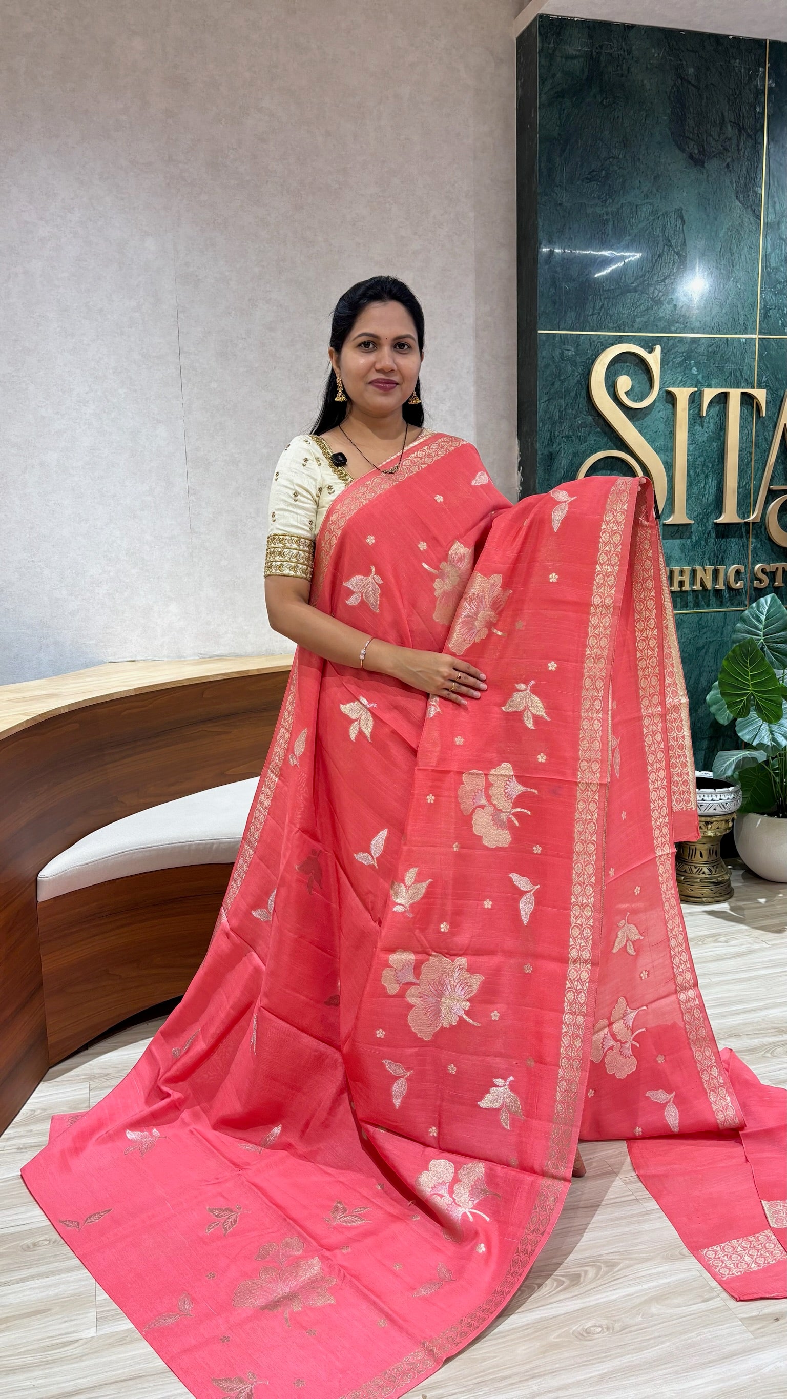 Tussar georgette peach