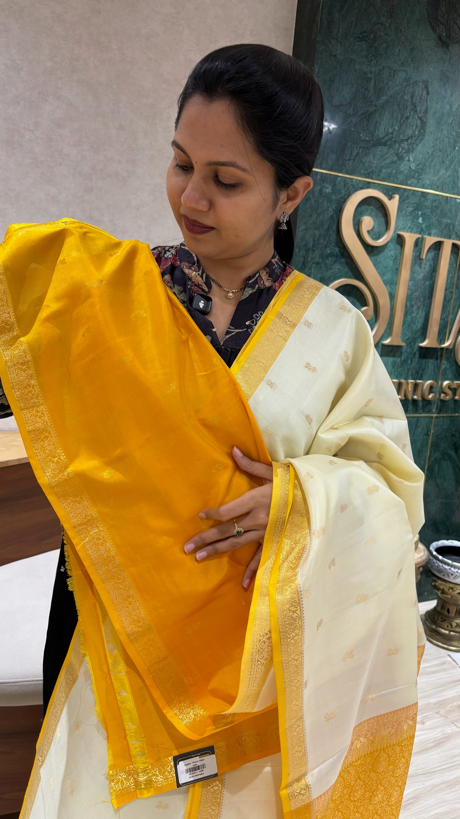 Light weight kanchi pattu