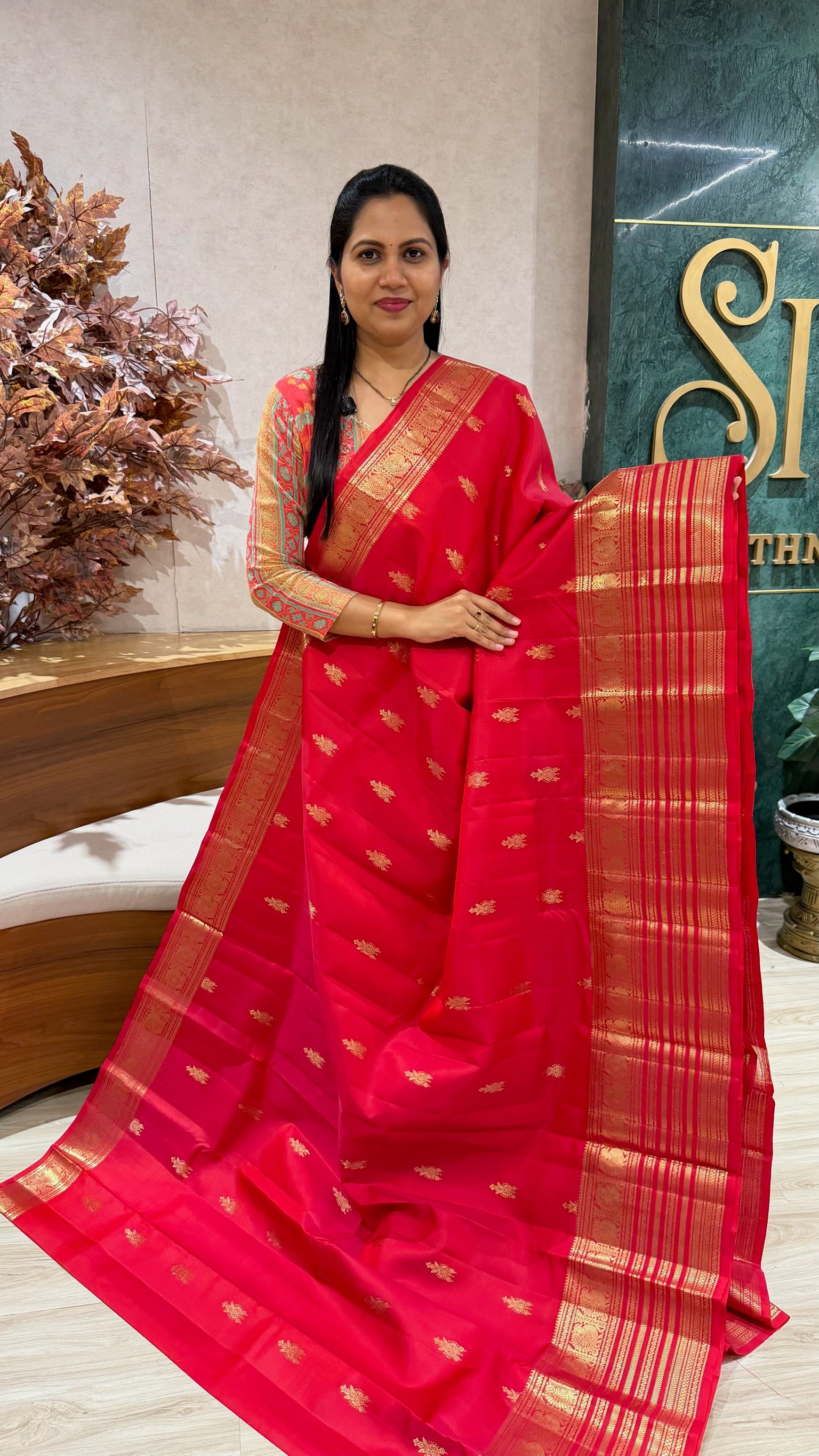 Handloom kanchi pattu maroon