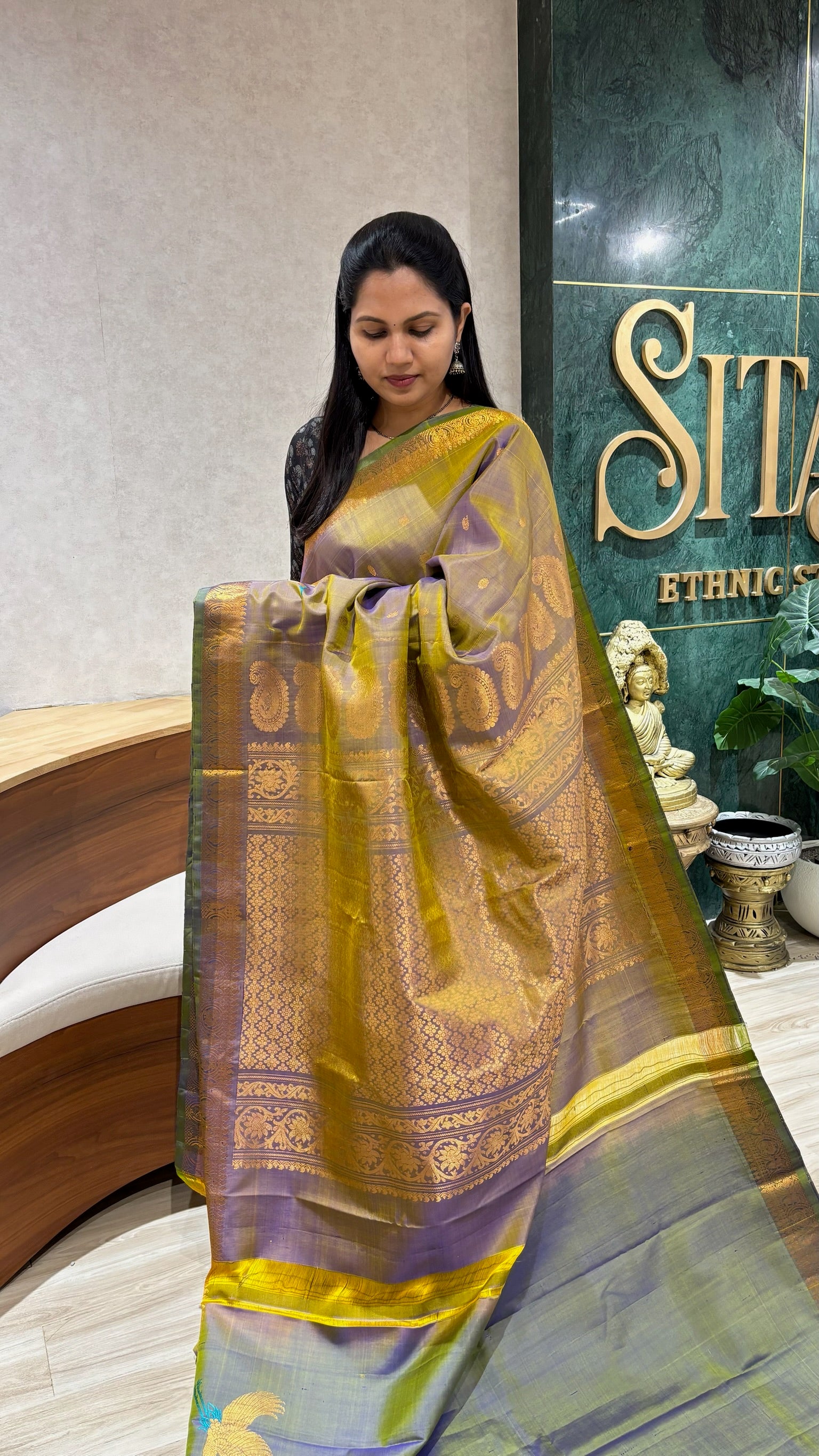 Premium Gadwal pattu