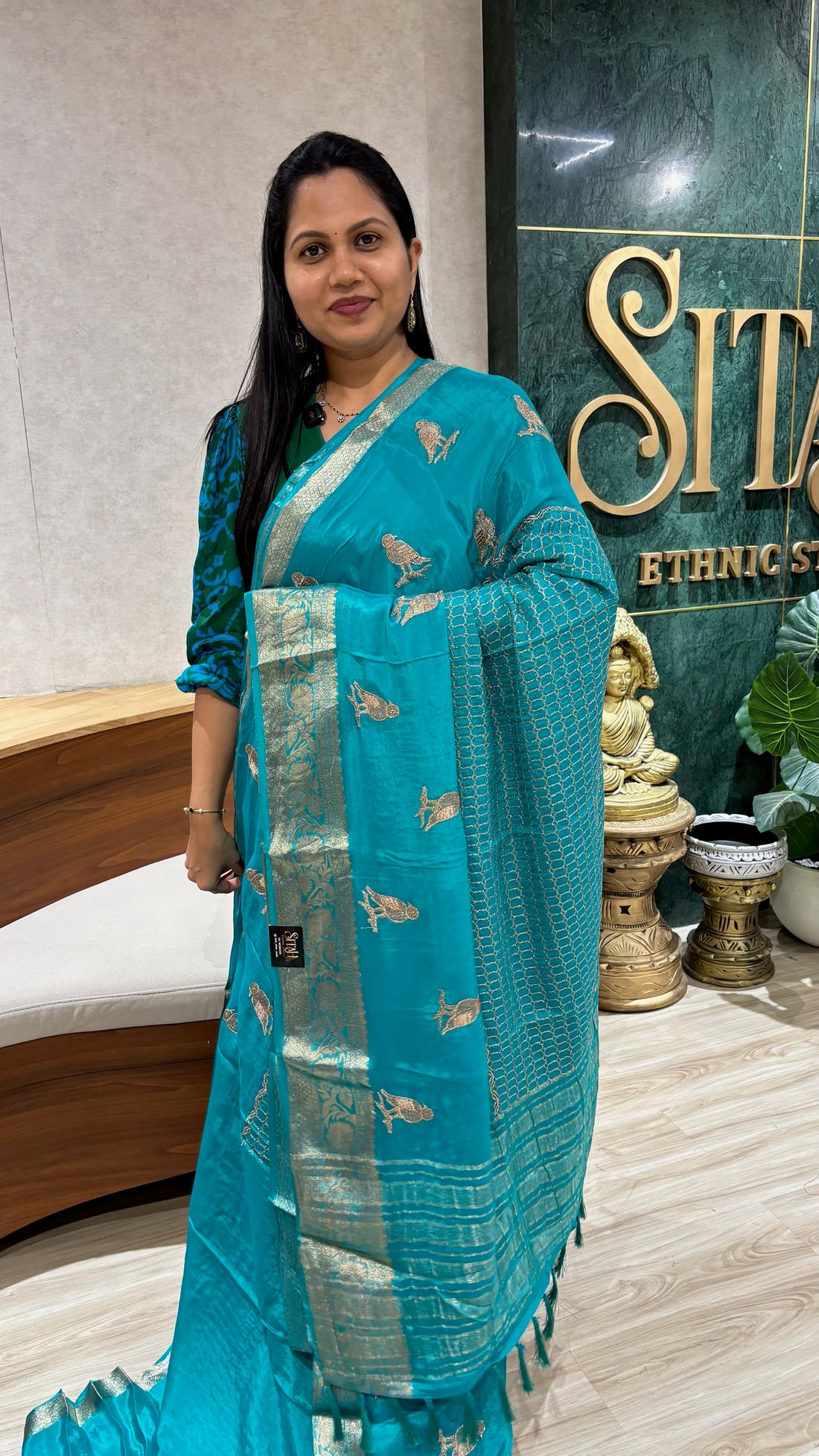 Chiffon weaving-embroidery sea blue