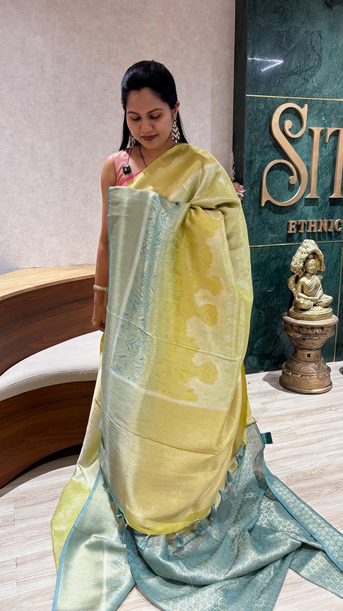 Tissue georgette tulip design
