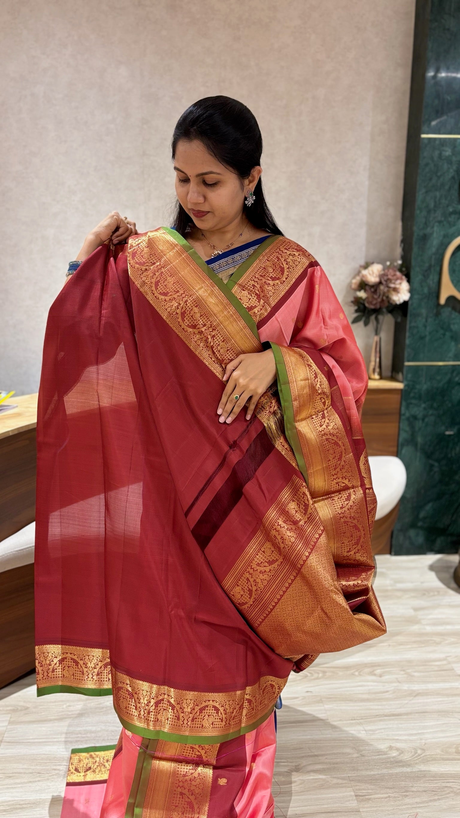 Handloom gadwal pattu