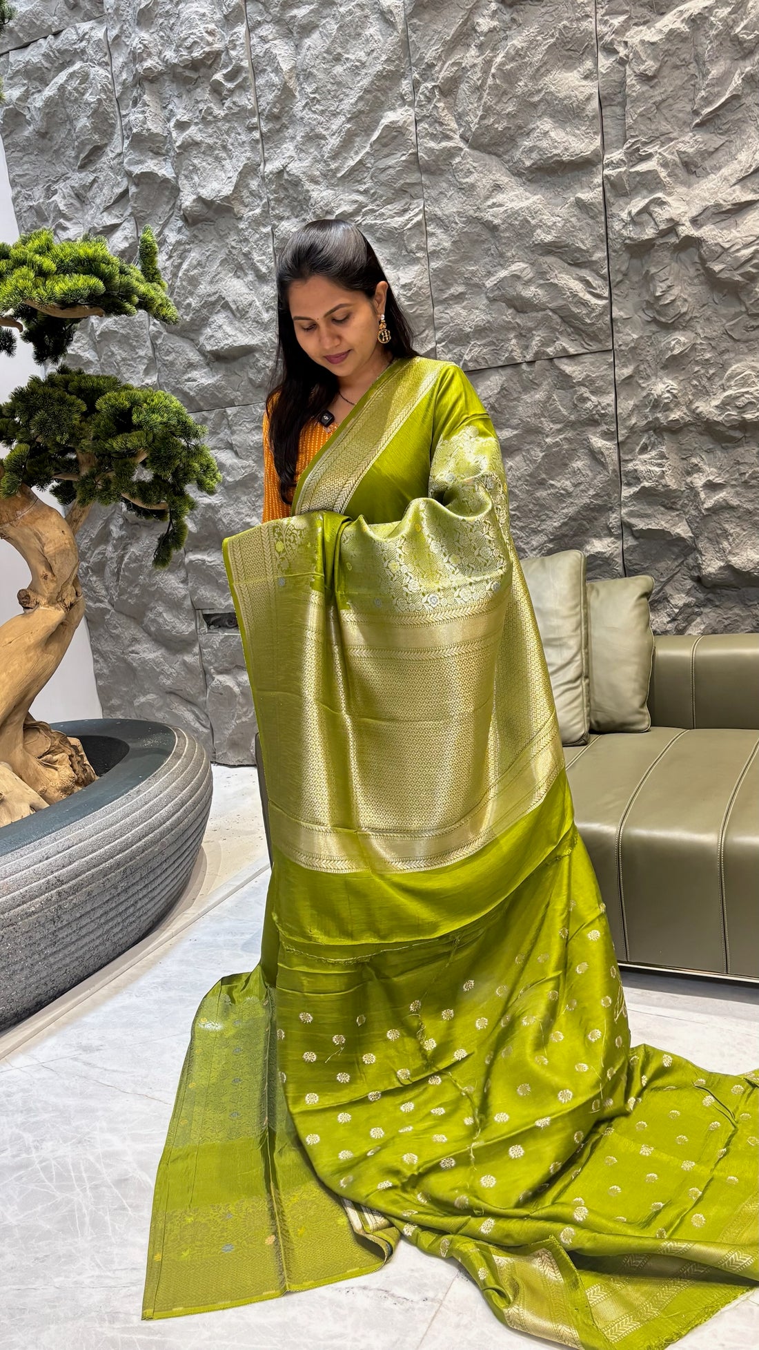 Falling banaras mehndi green