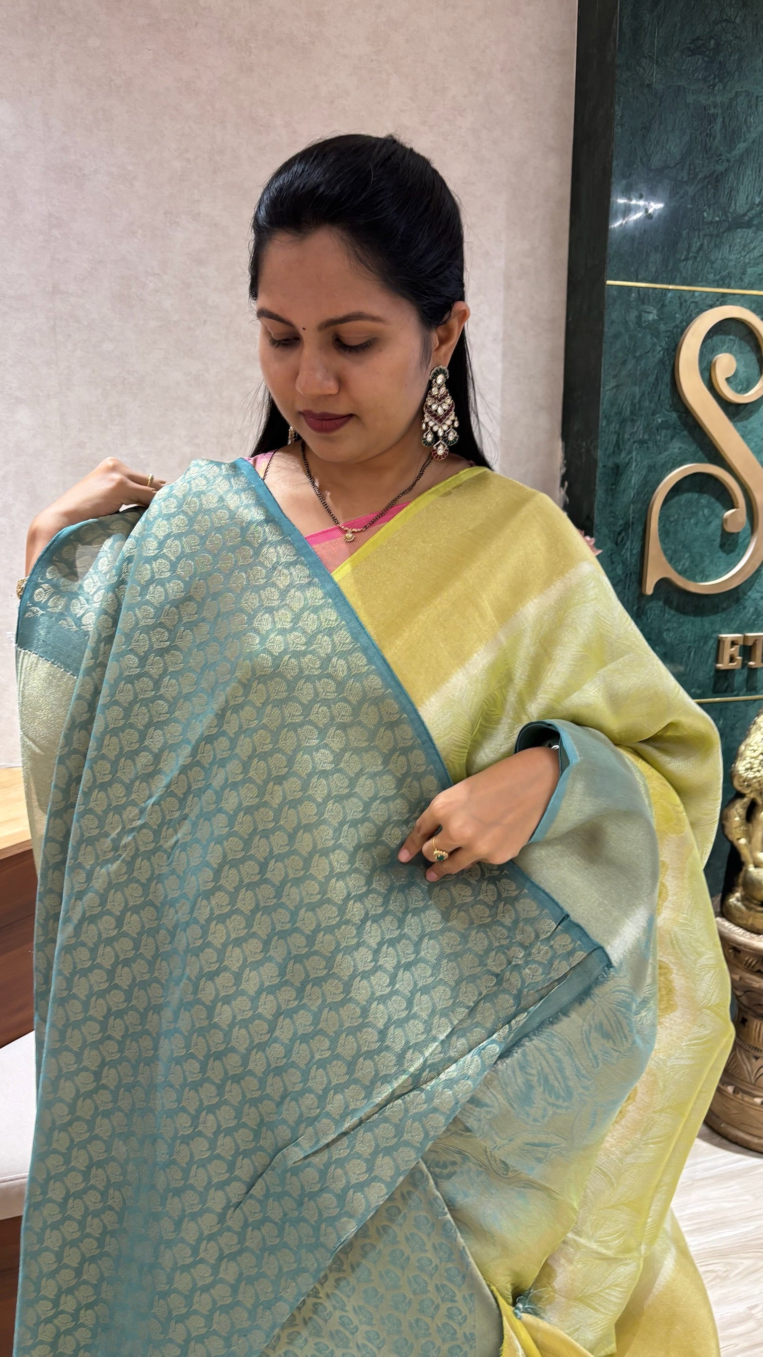 Tissue georgette tulip design
