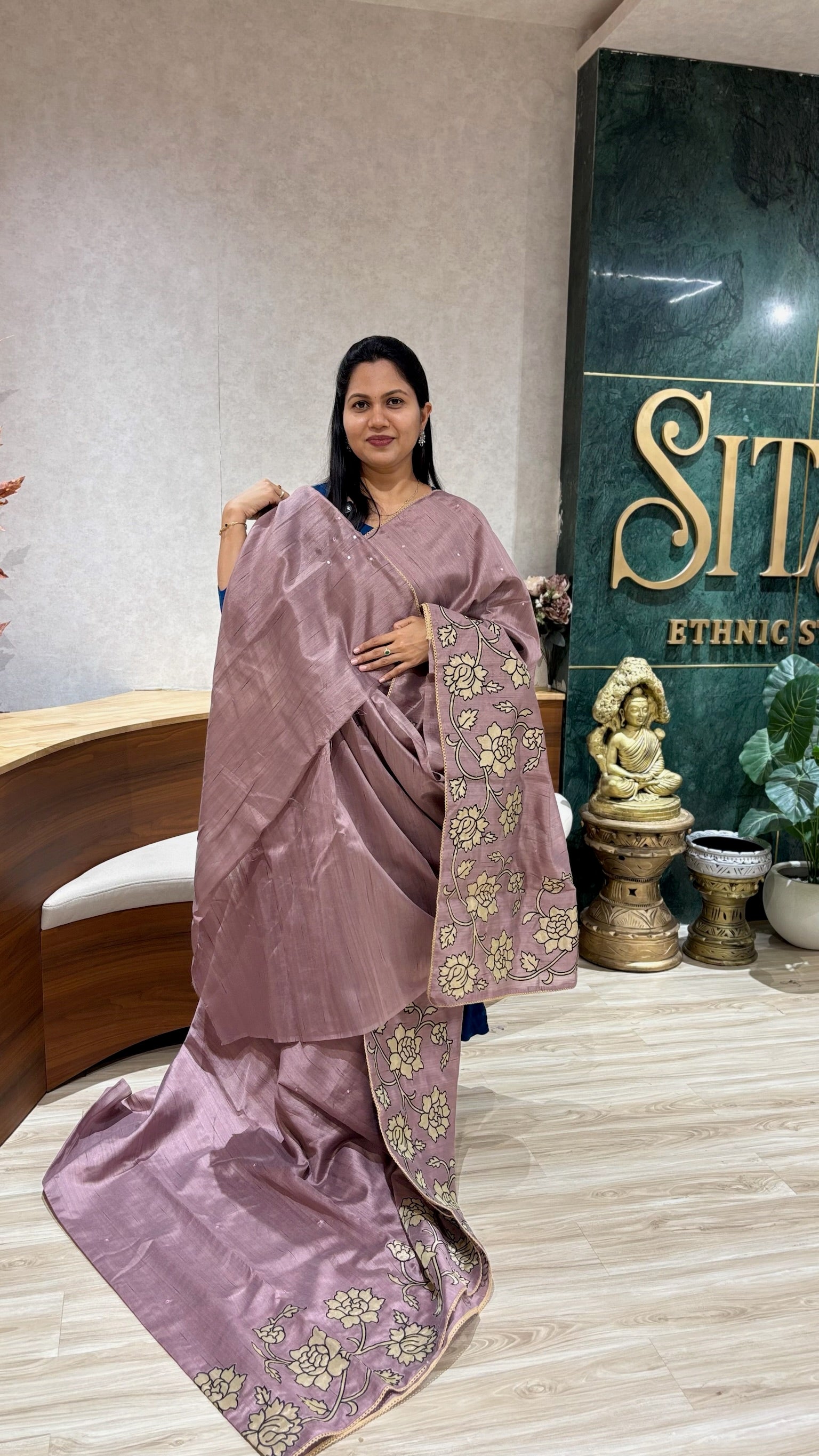 Tussar tissue applique