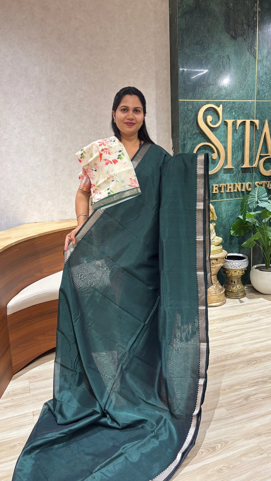 Mangalgiri pattu digital print bottle green