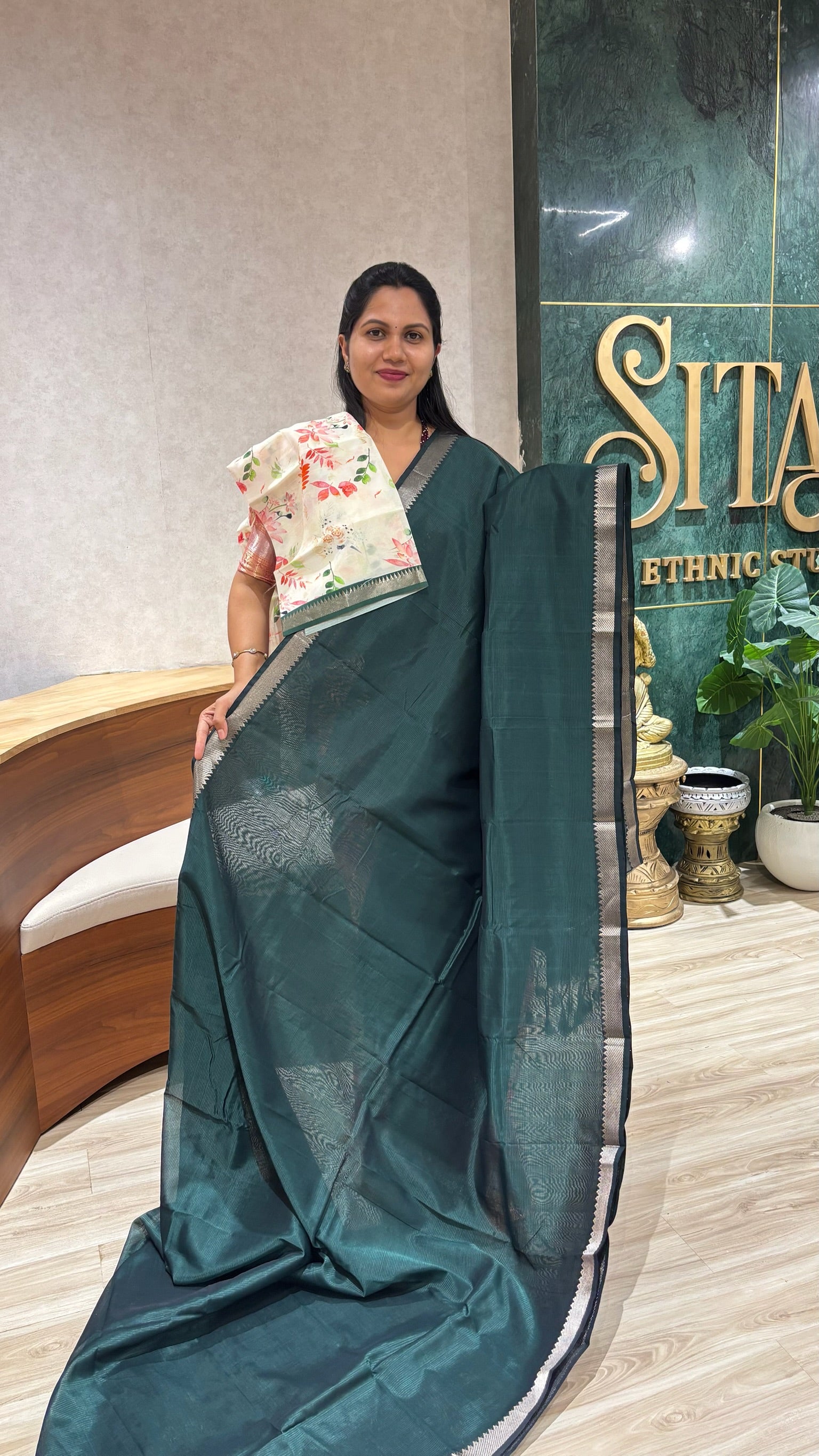 Mangalgiri pattu digital print bottle green