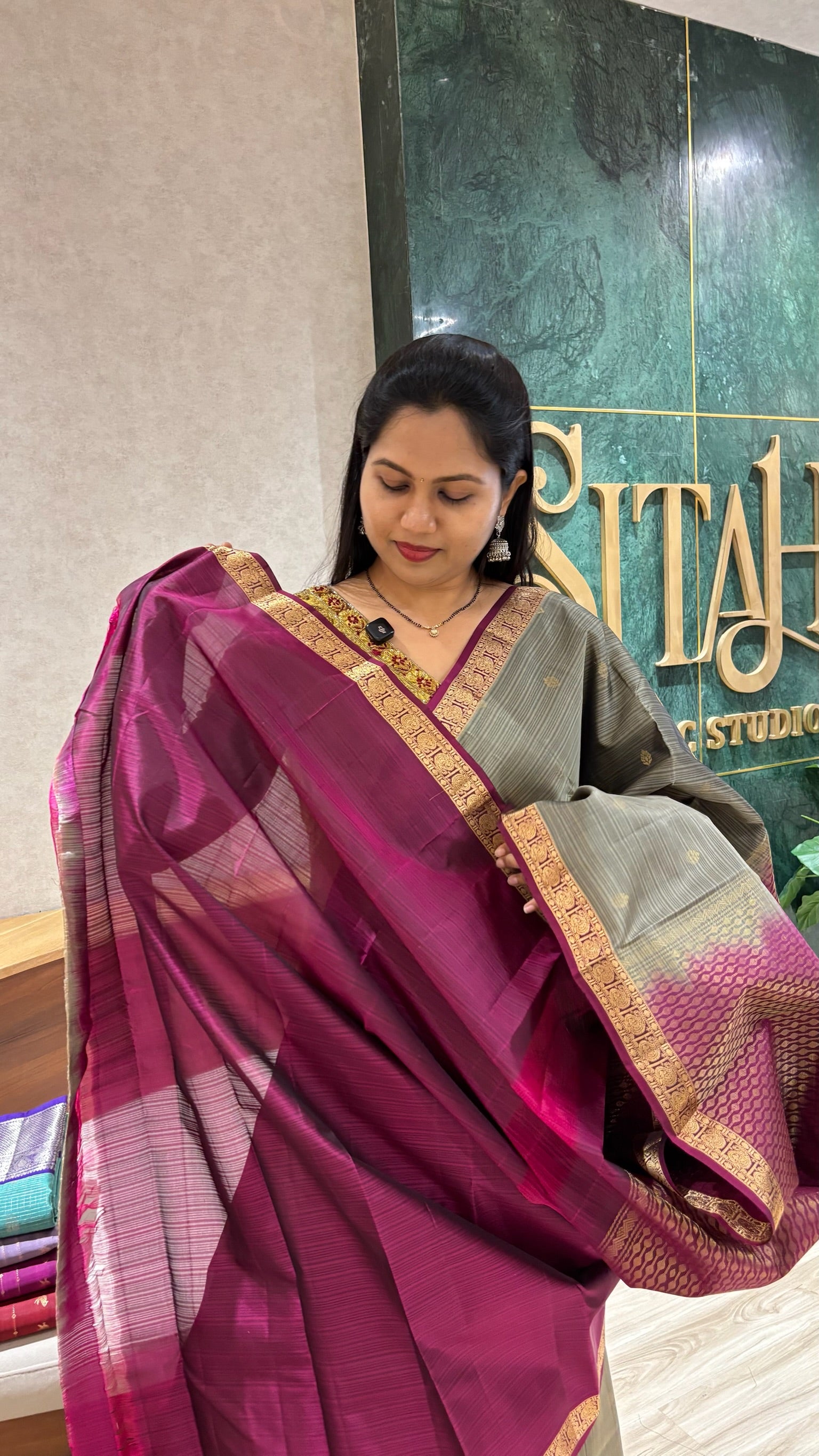 Kanchi pattu Grey