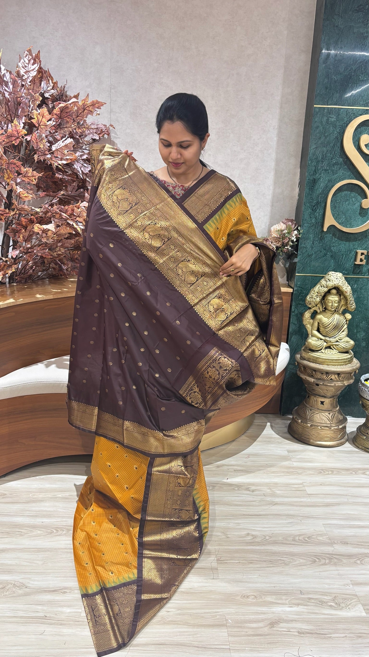 Semi Gadwal