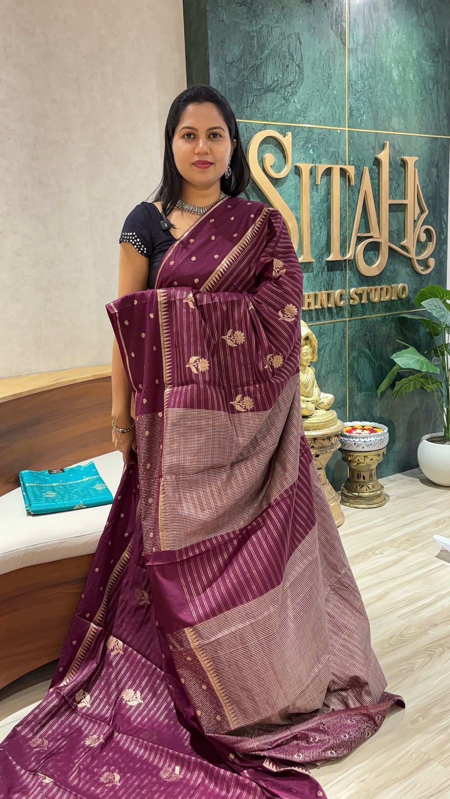 Viscose maroon