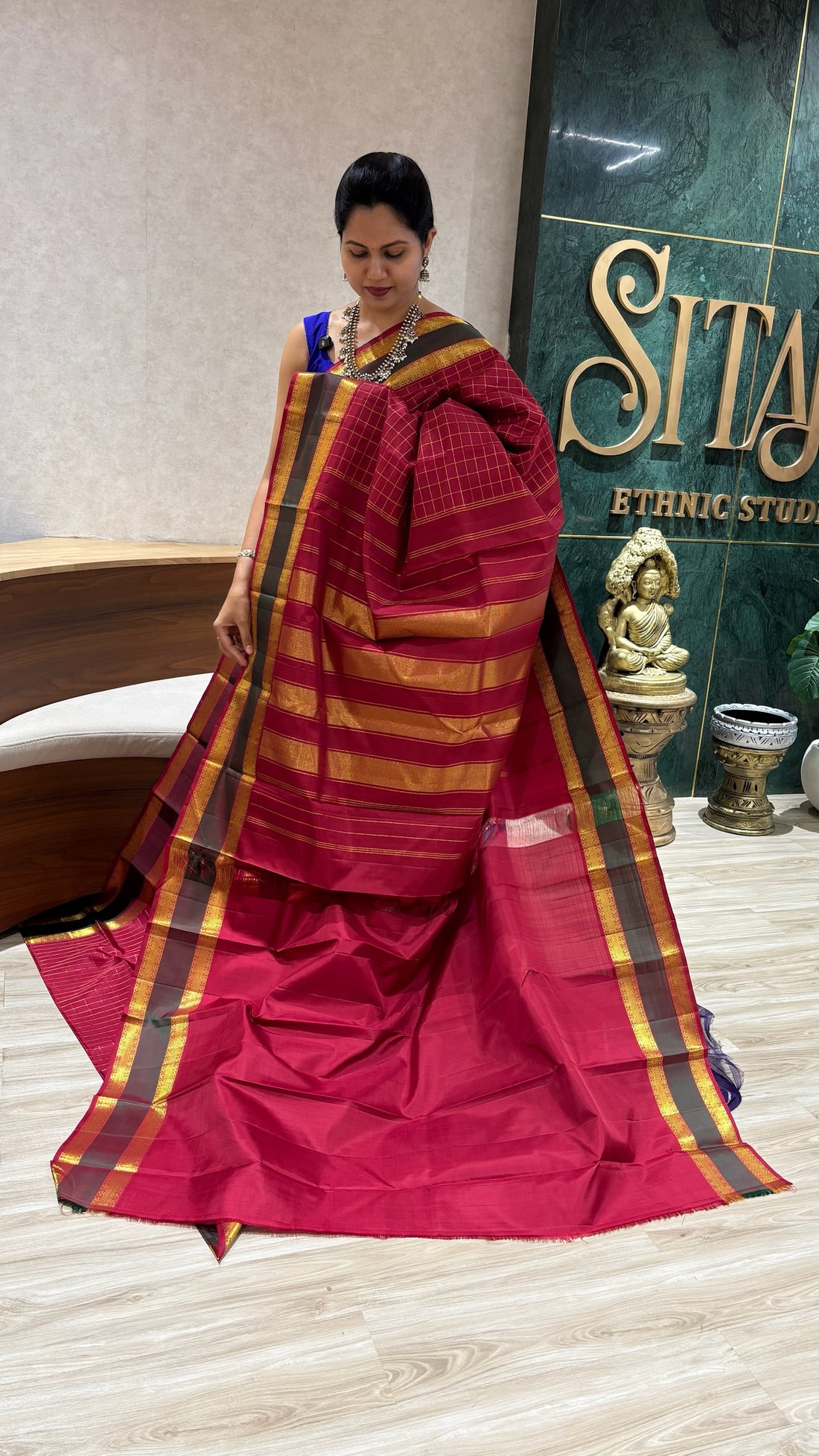 Handloom kanchi pattu kumkum red