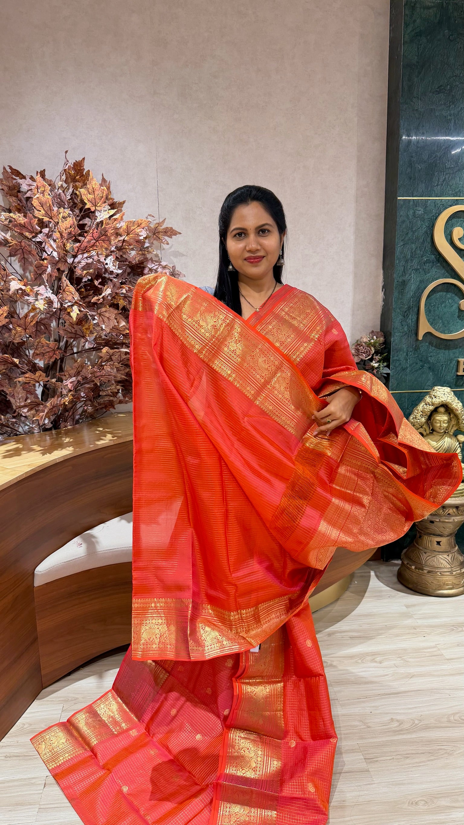 Vintage light weight pattu