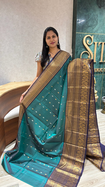 Handloom gadwal with kanchi border