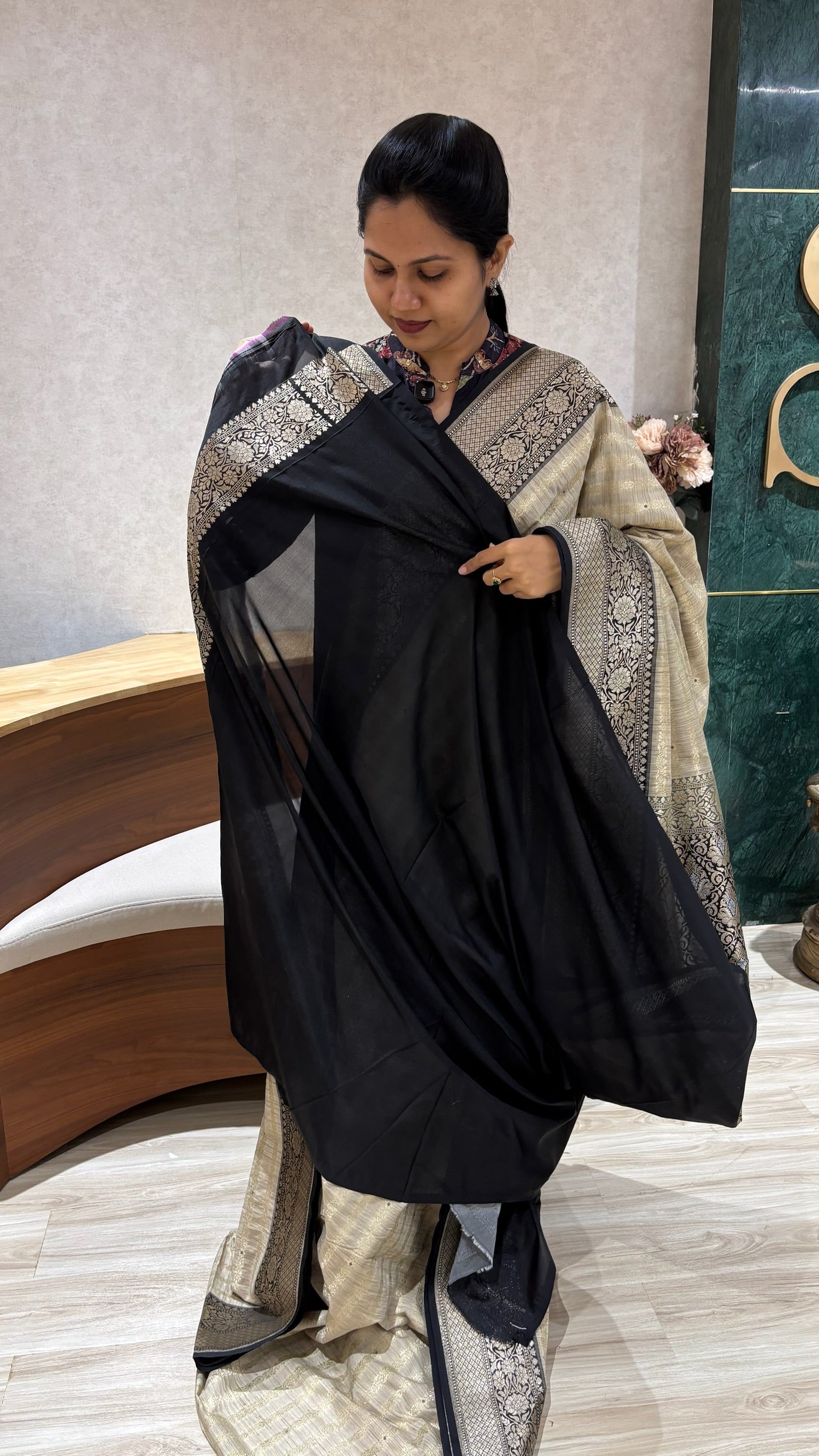 Banaras weaving black