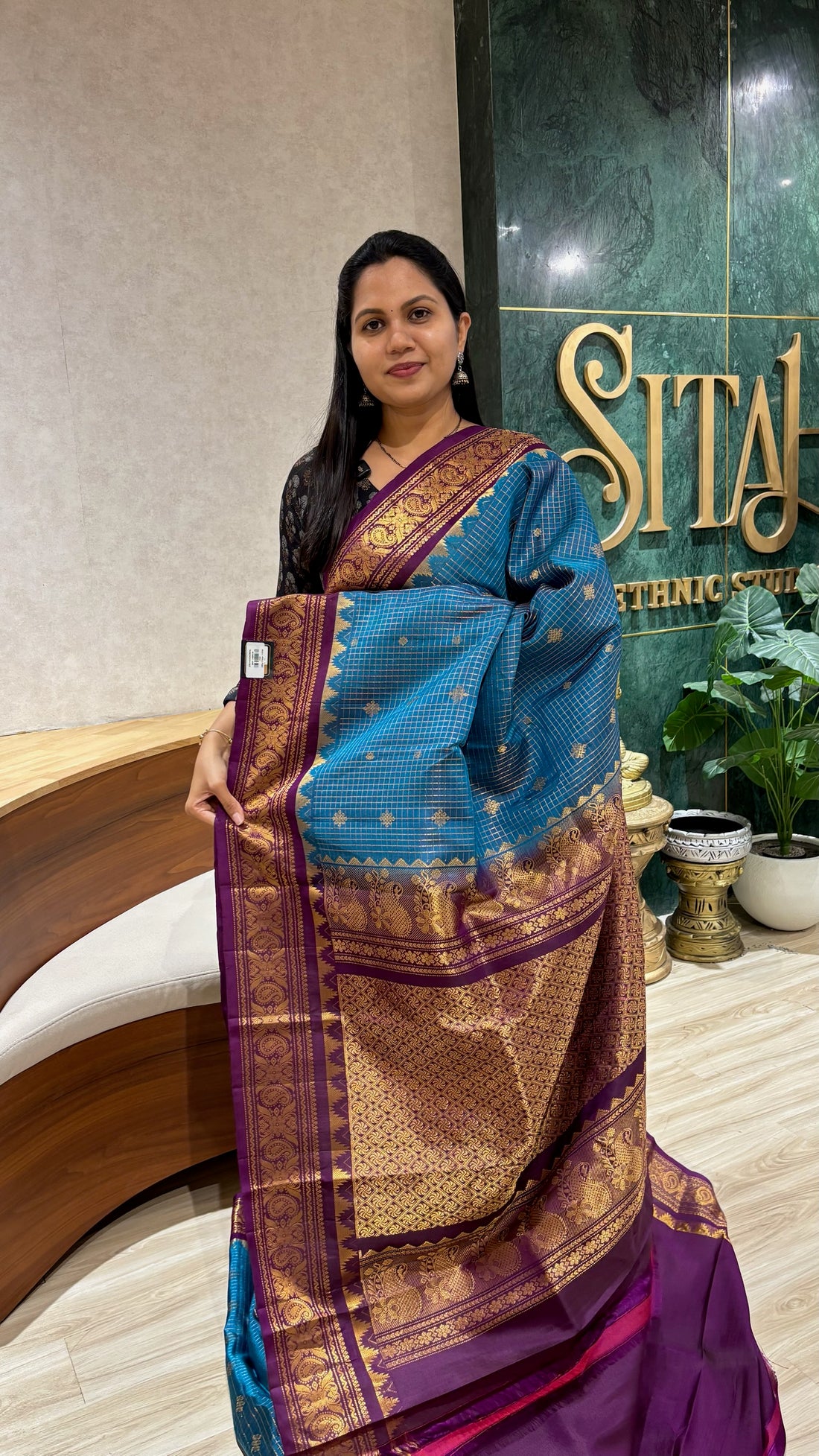 Handloom gadwal pattu