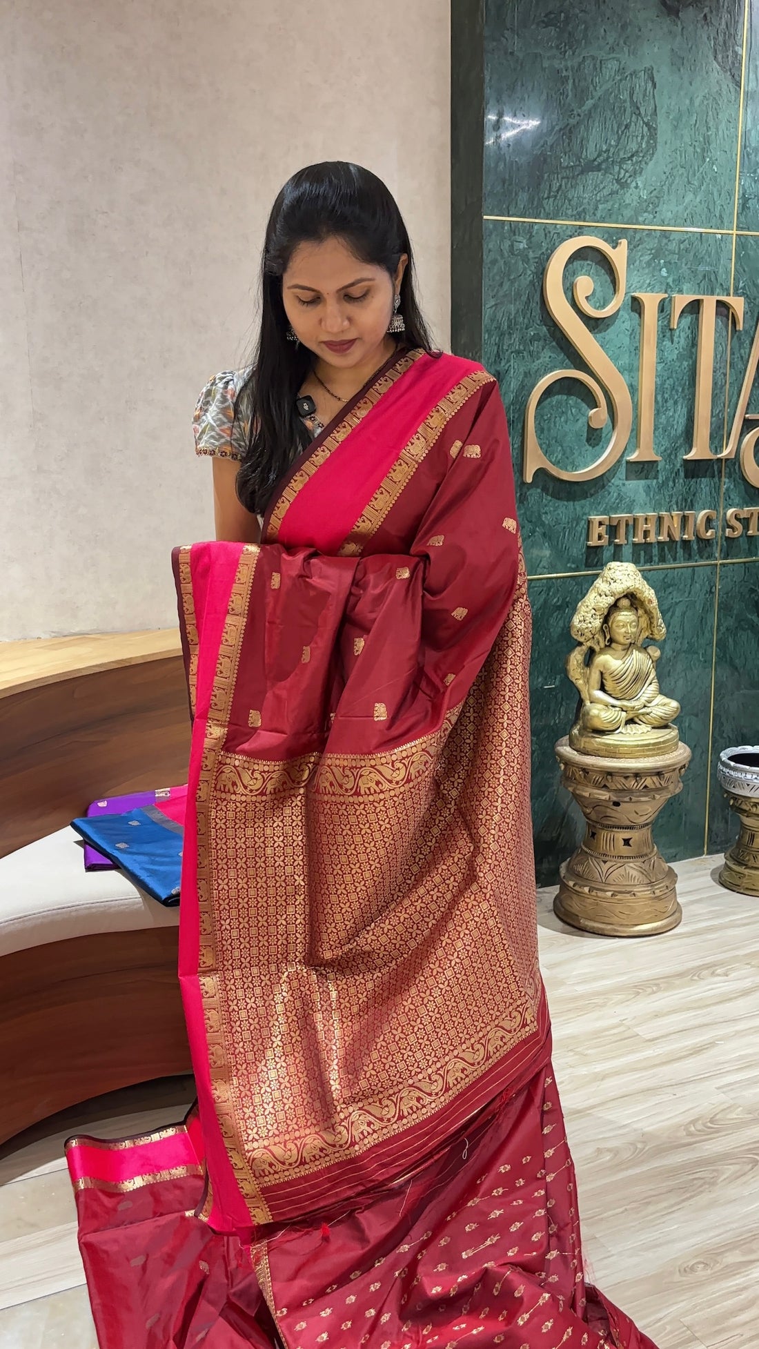 Semi pattu brick shade