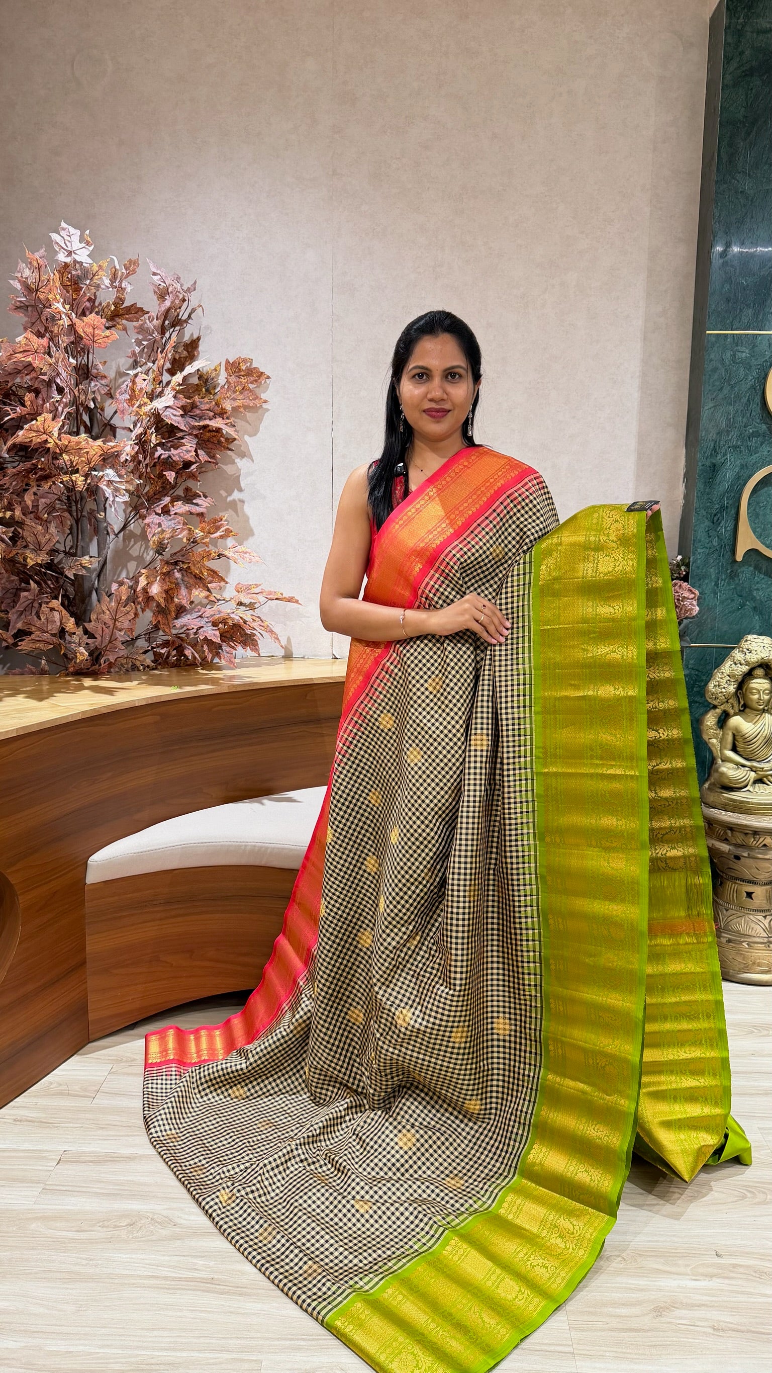 Handloom gadwal pattu