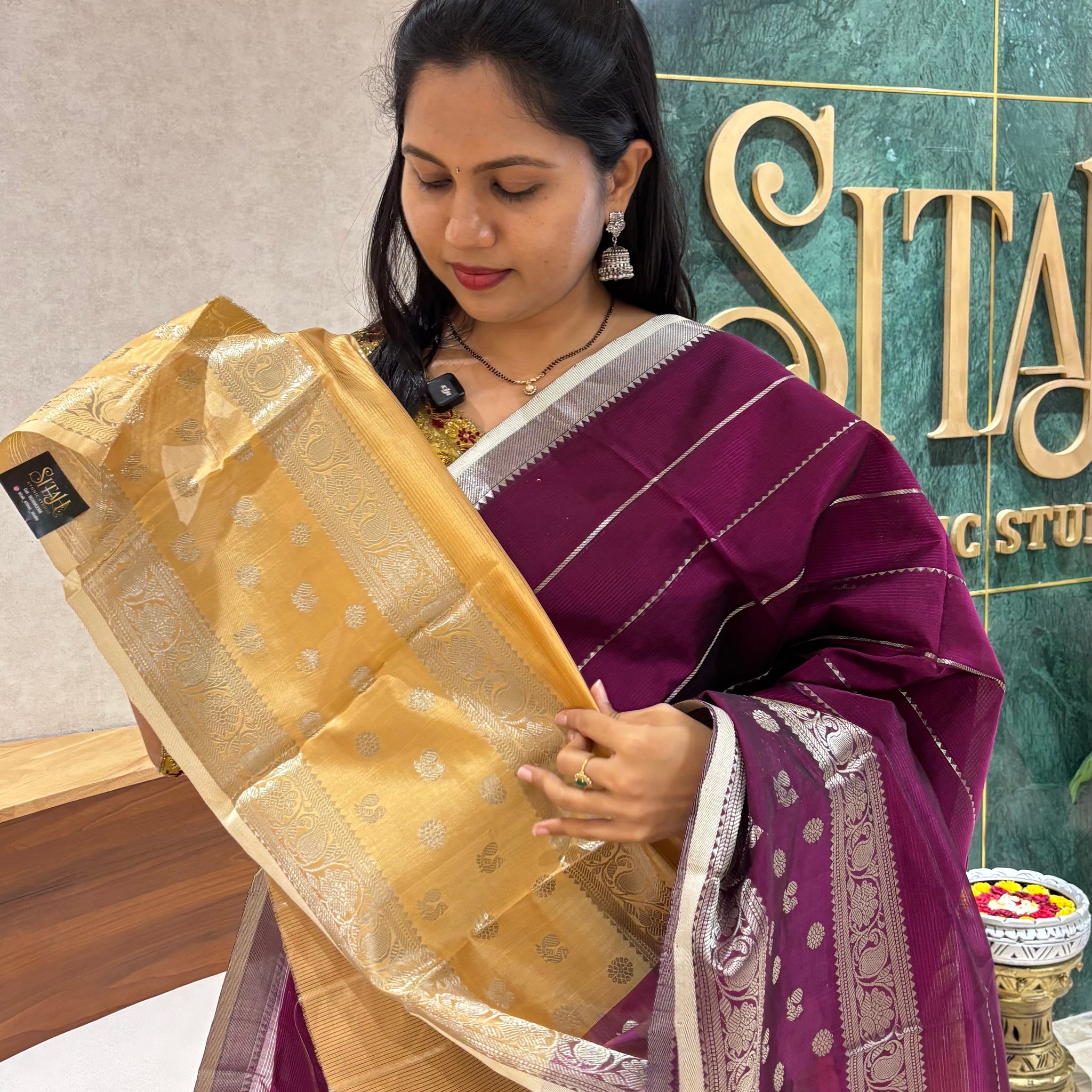 Handloom Mangalagiri pattu magenta