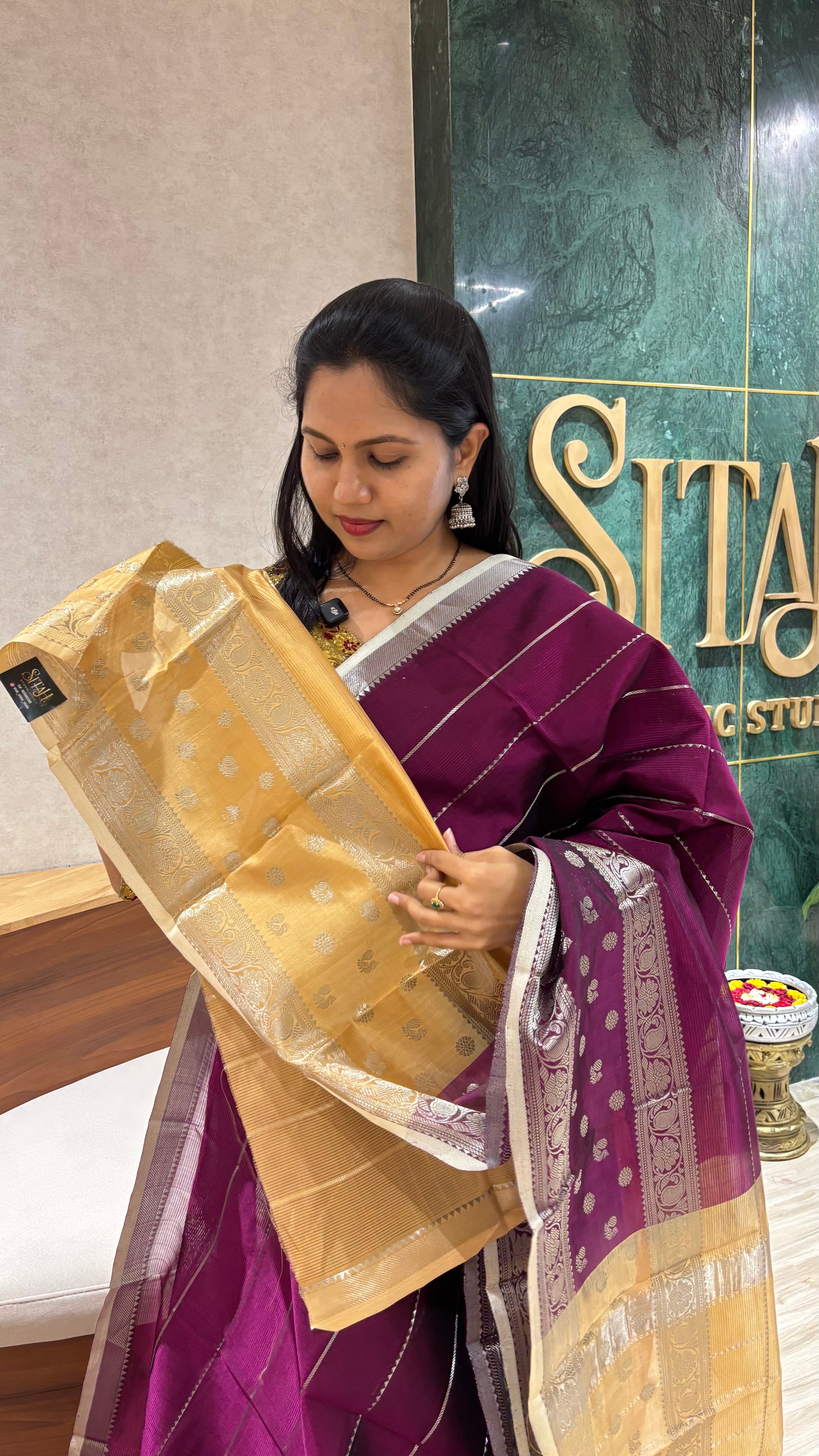 Handloom Mangalagiri pattu magenta