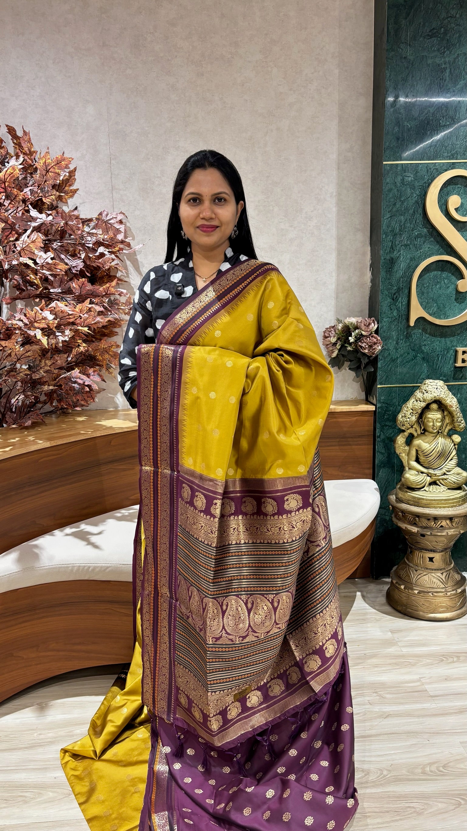 Fancy silk temple border yellow-wine