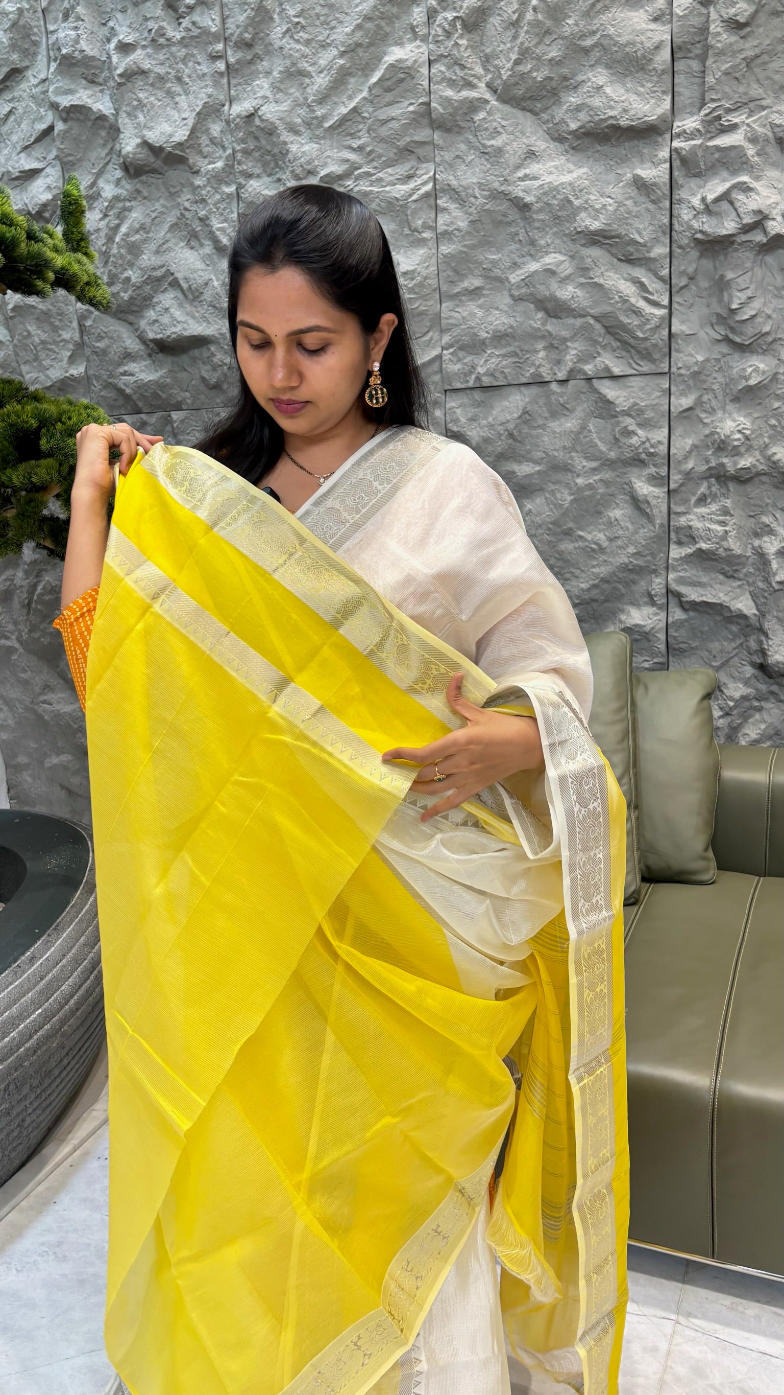 Mangalgiri white -yellow. Ready to ship Available