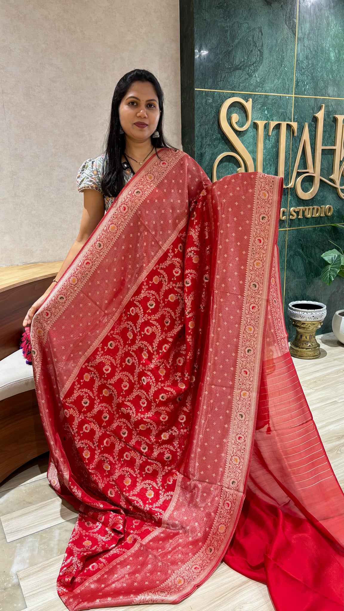 Tussar georgette red