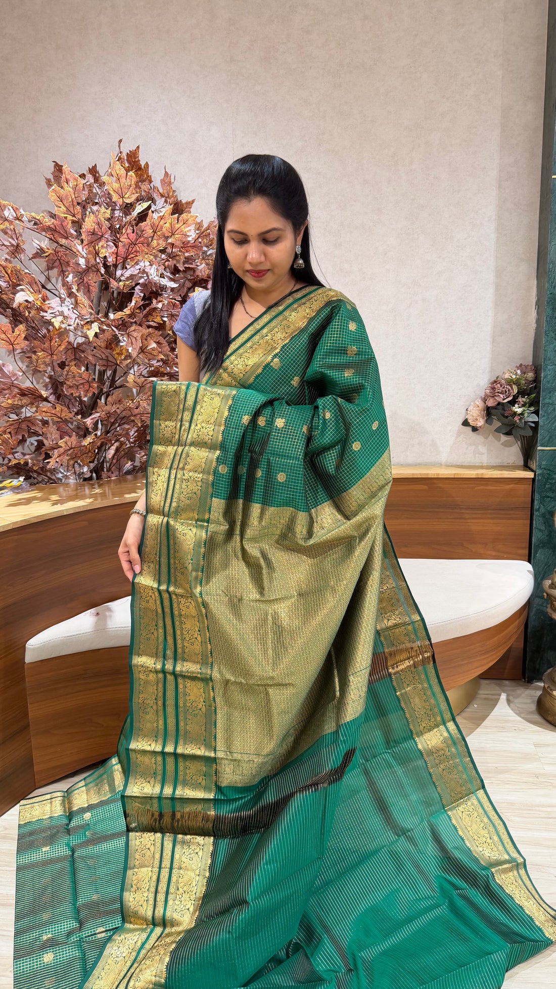 Vintage light weight pattu
