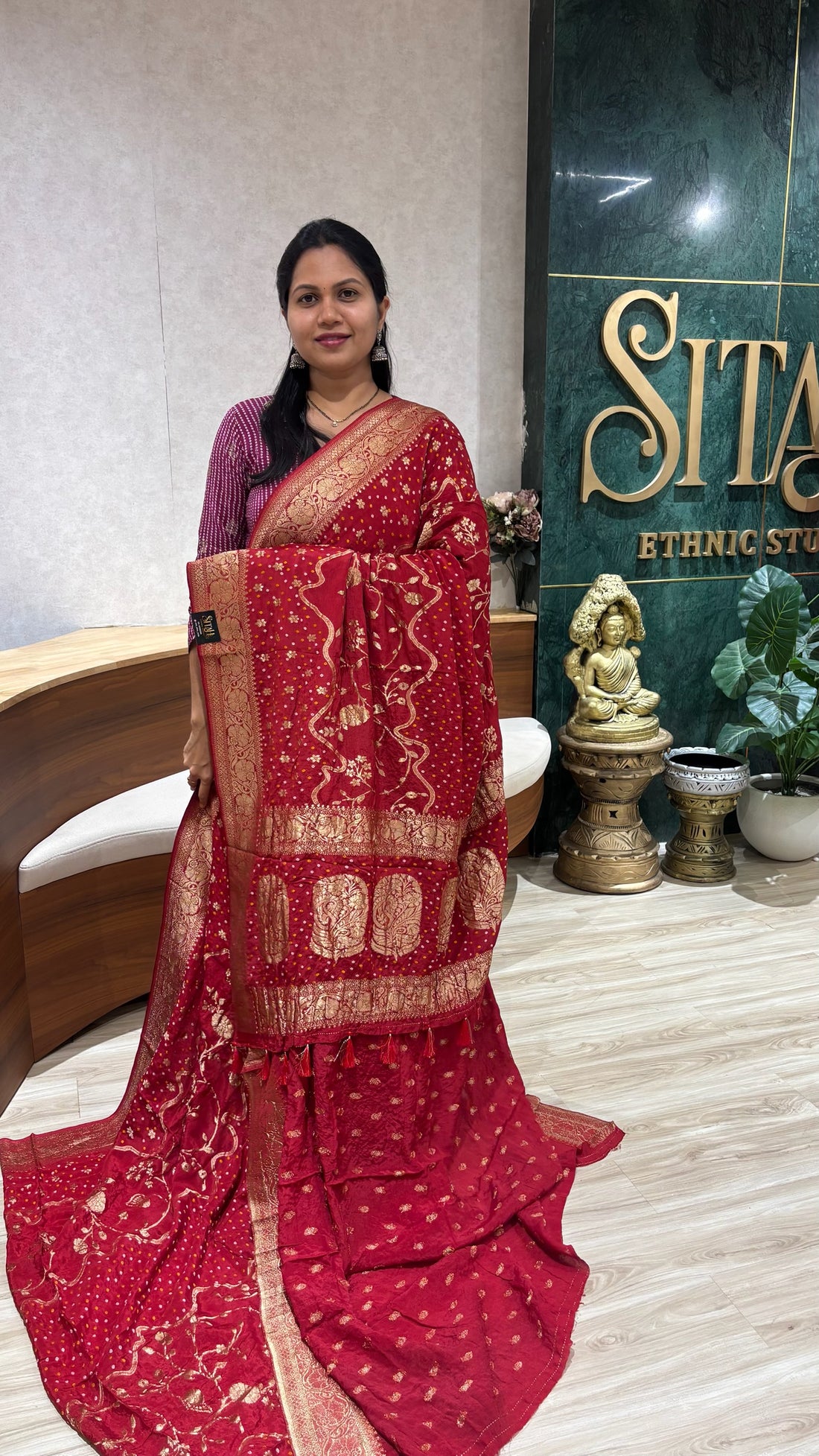 Chinnon bandhini red