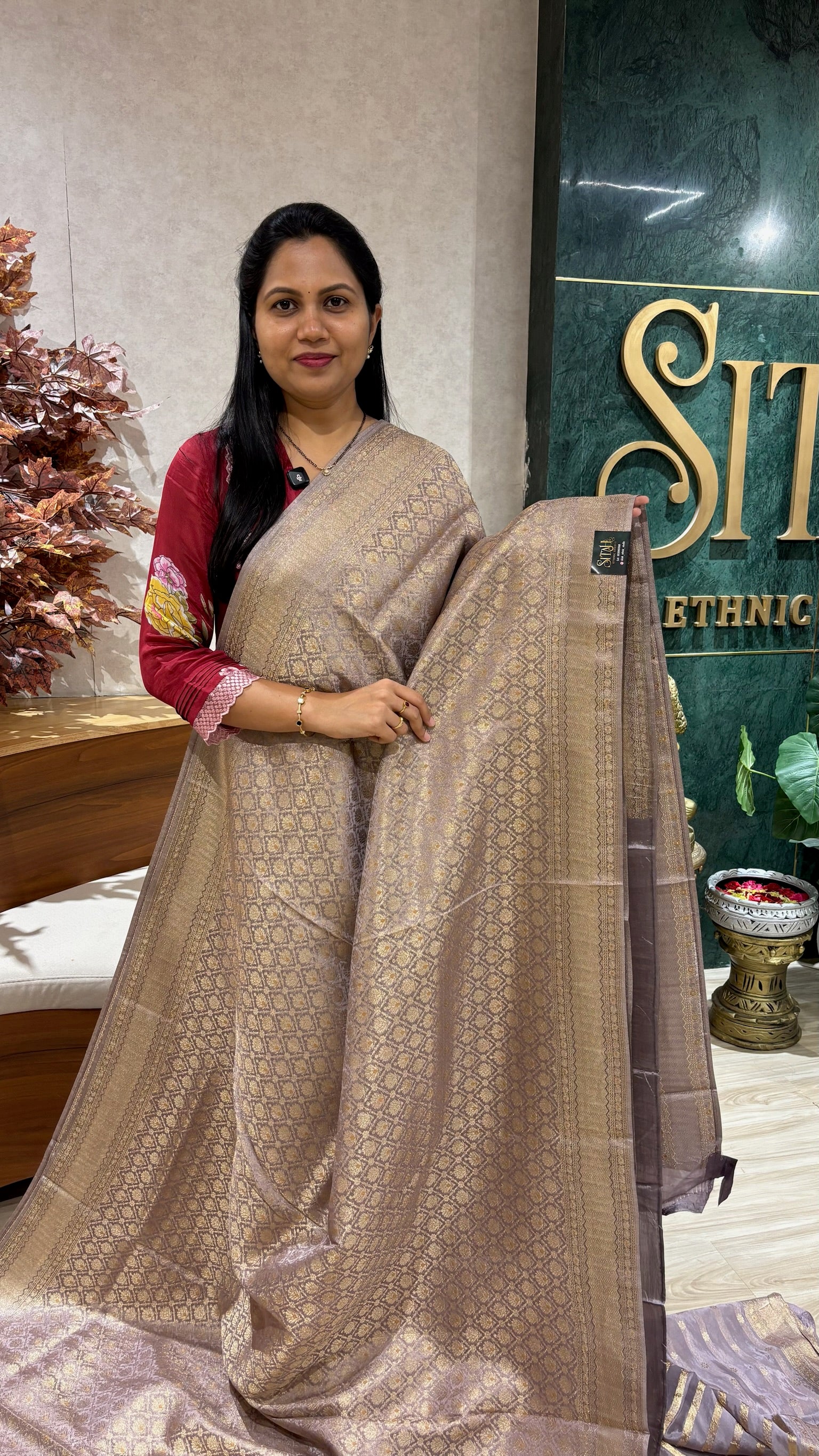 Banaras crepe brocade