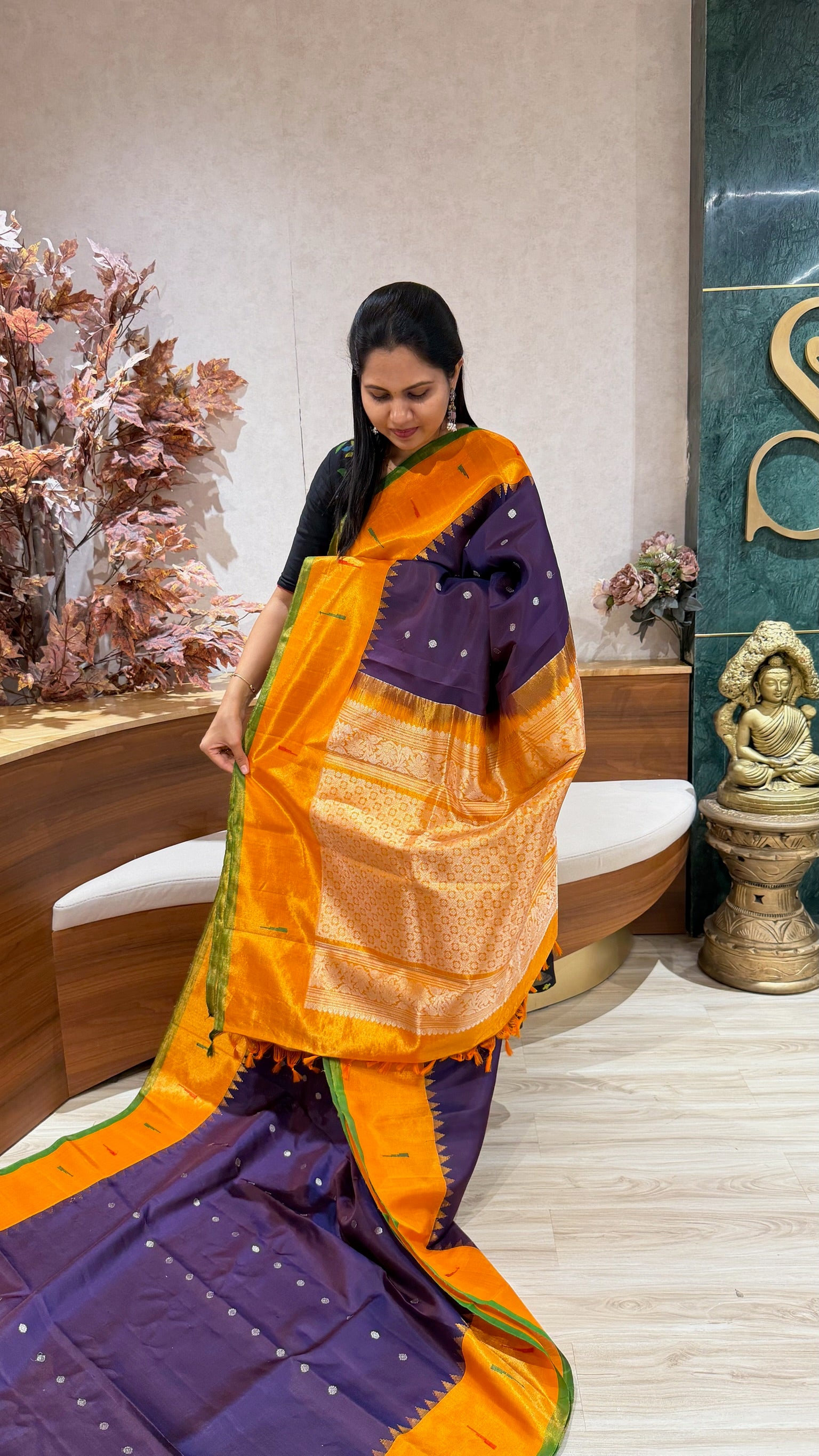 Handloom gadwal pattu