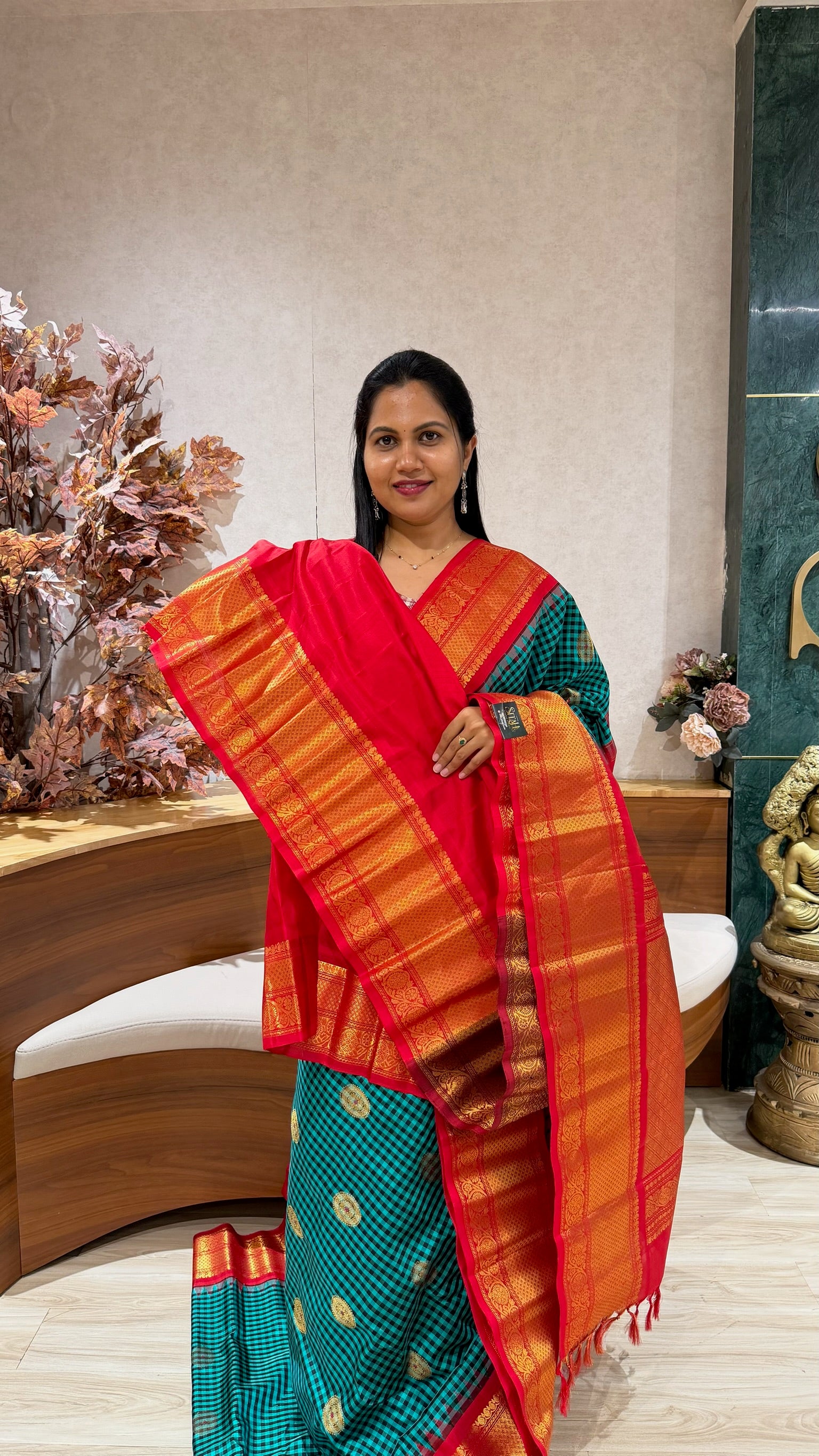 Handloom gadwal pattu