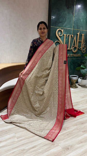 Banaras weaving red