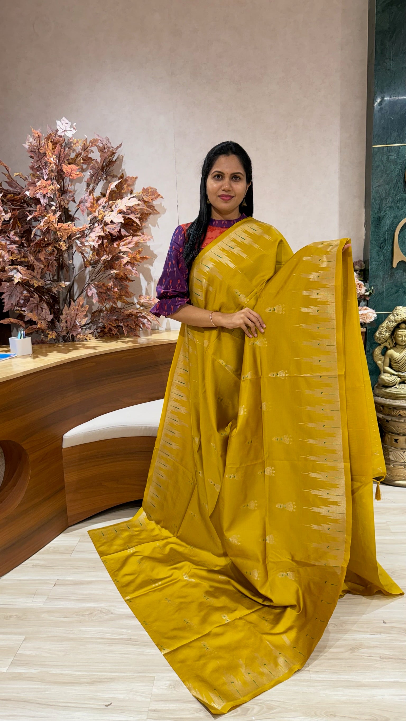 Fancy silk temple border