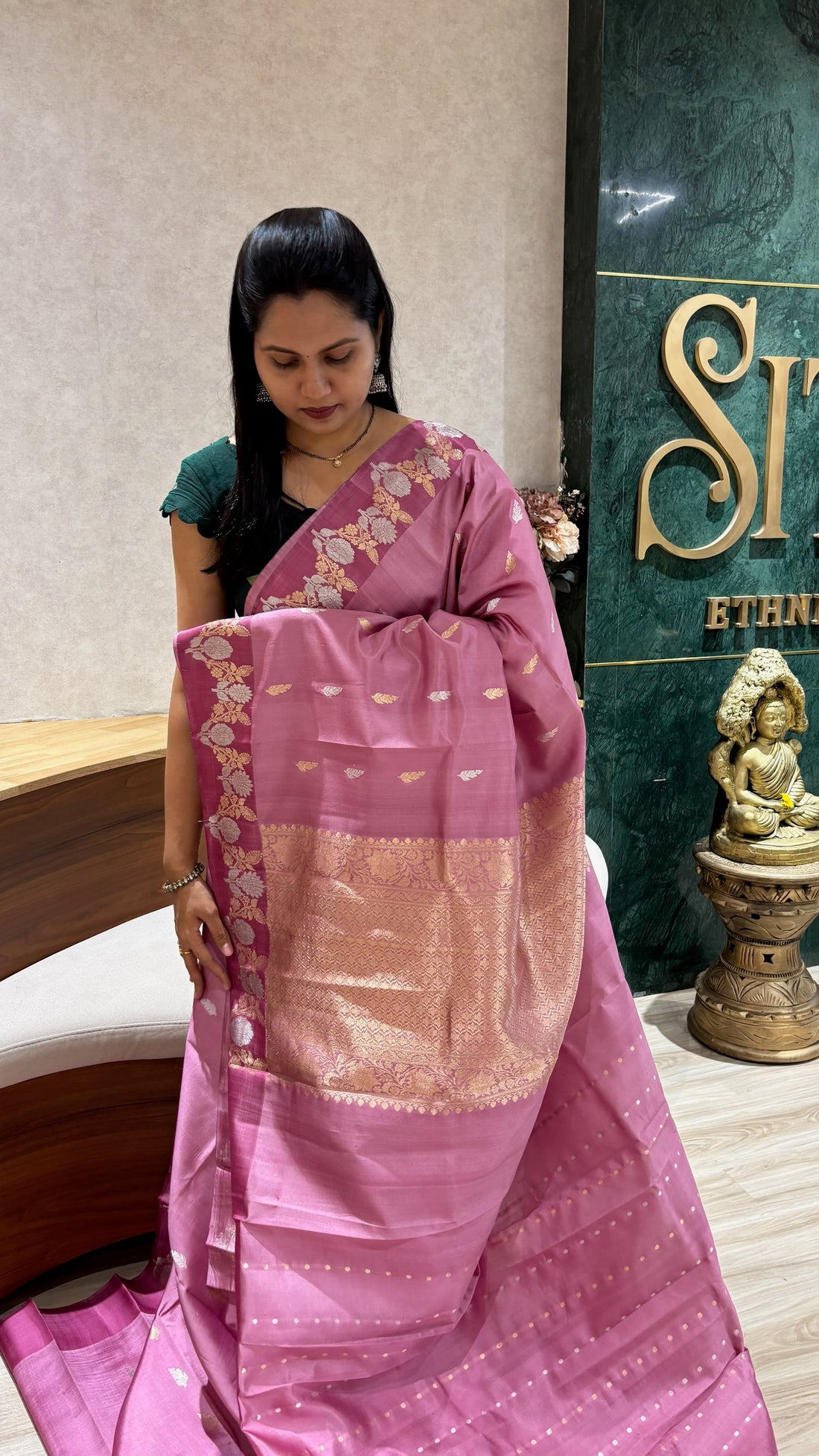 Handloom mango pattu