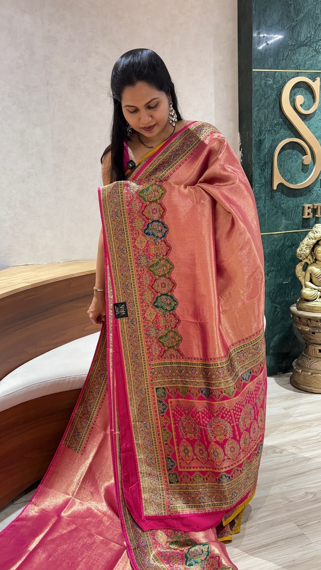 Banaras tissue pashmina pink
