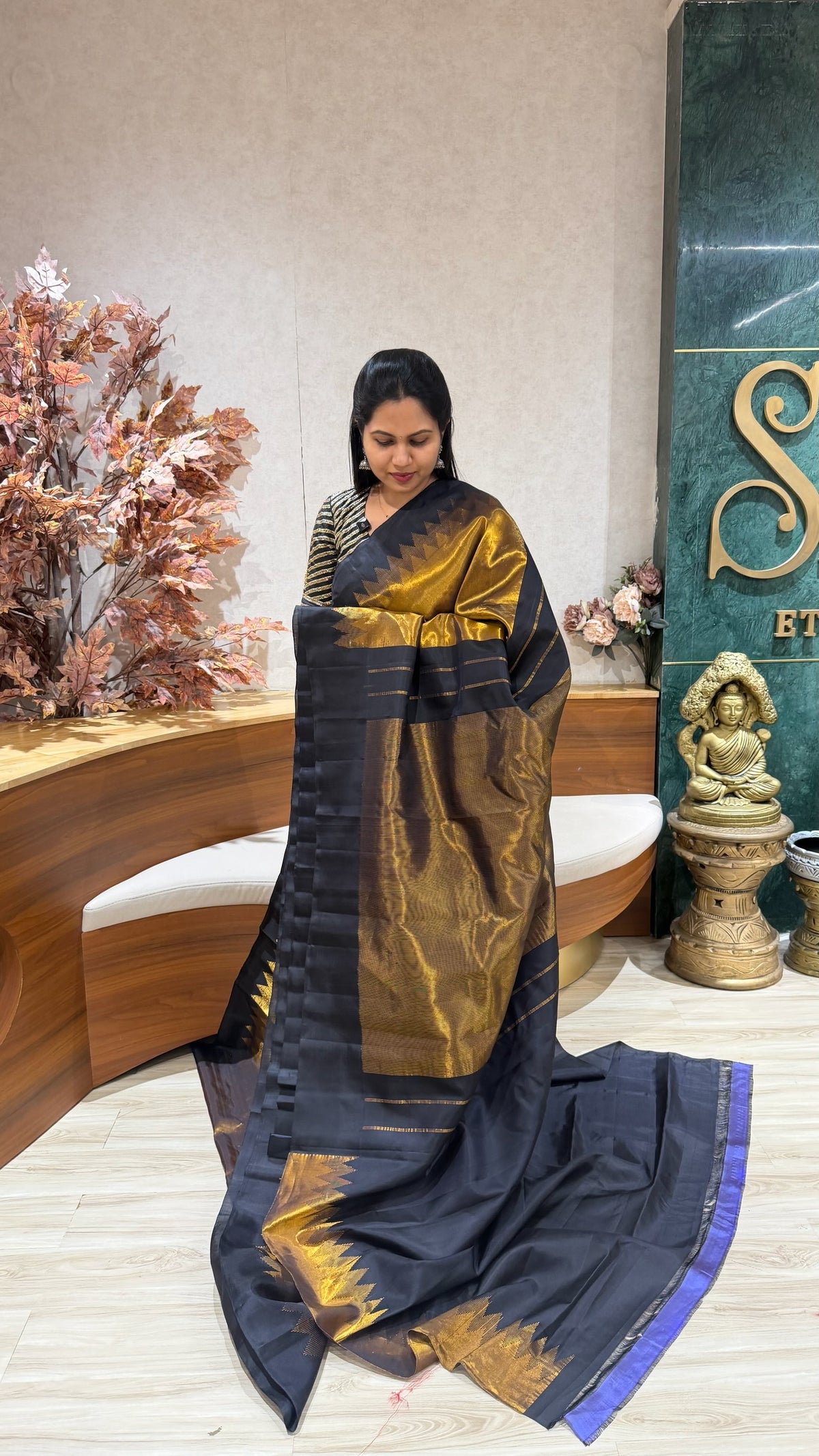 Handloom Gadwal Tissue