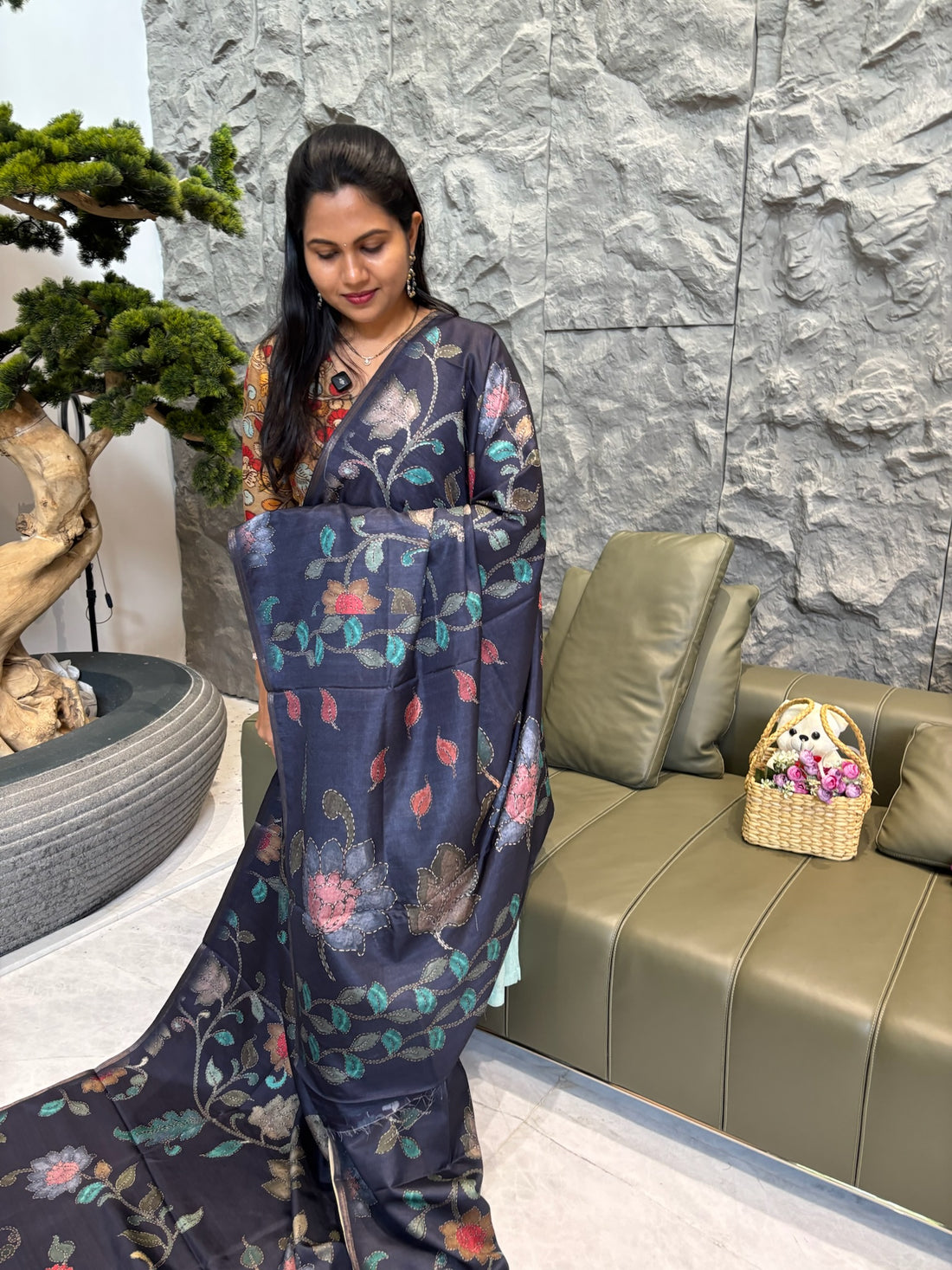 Fancy tussar kantha print