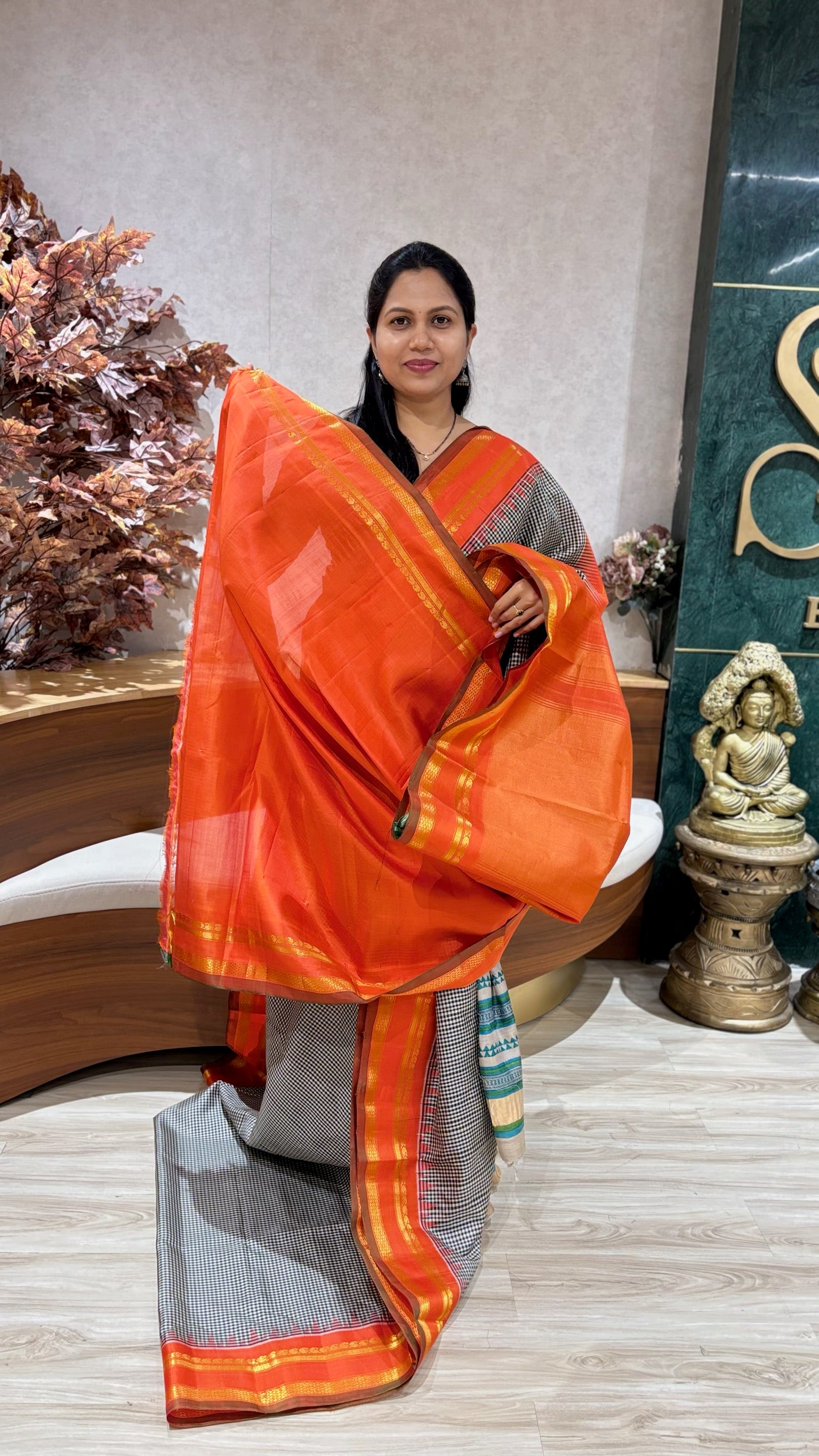 Classic Handloom gadwal pattu checks