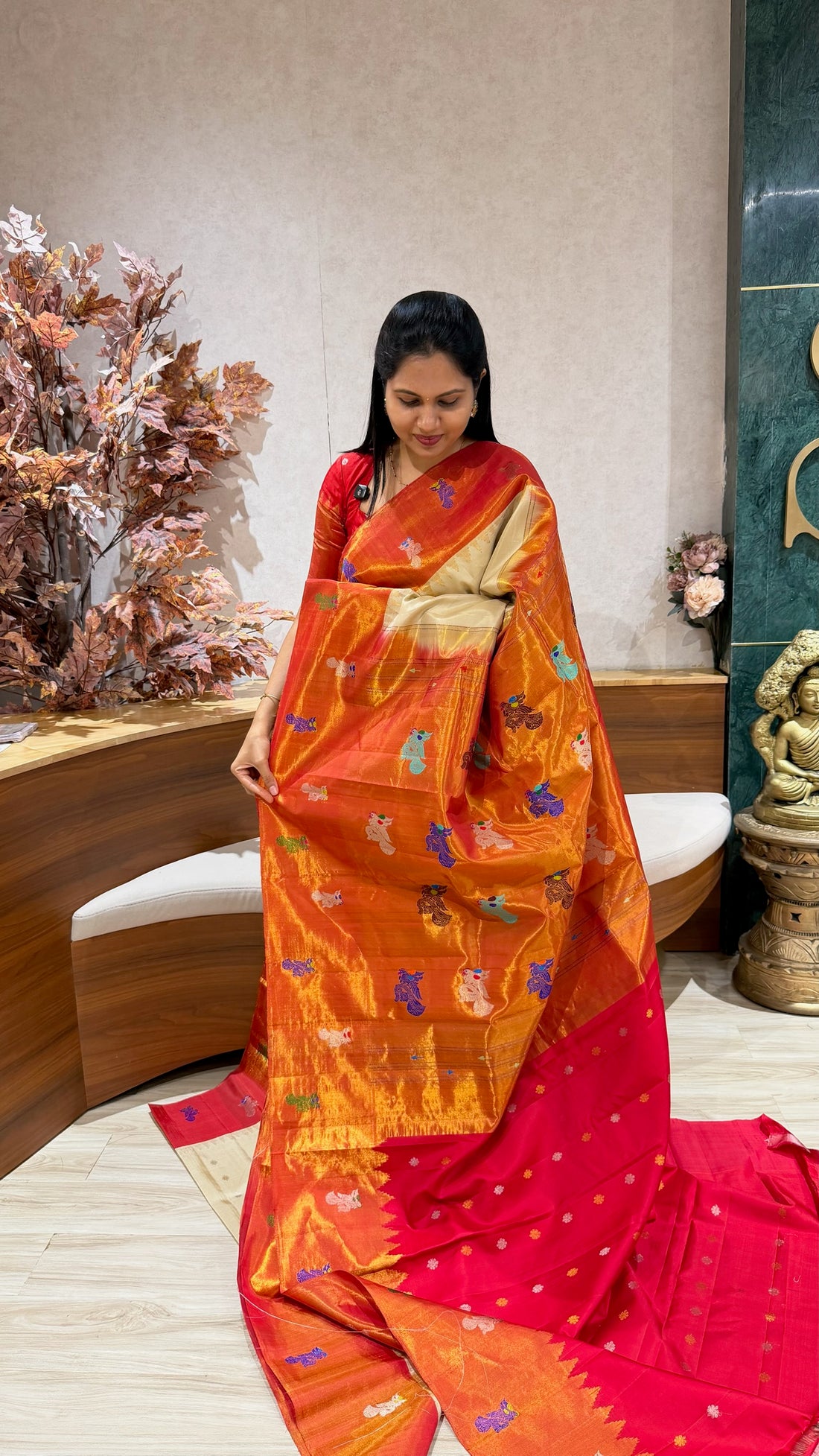 Handloom gadwal tissue