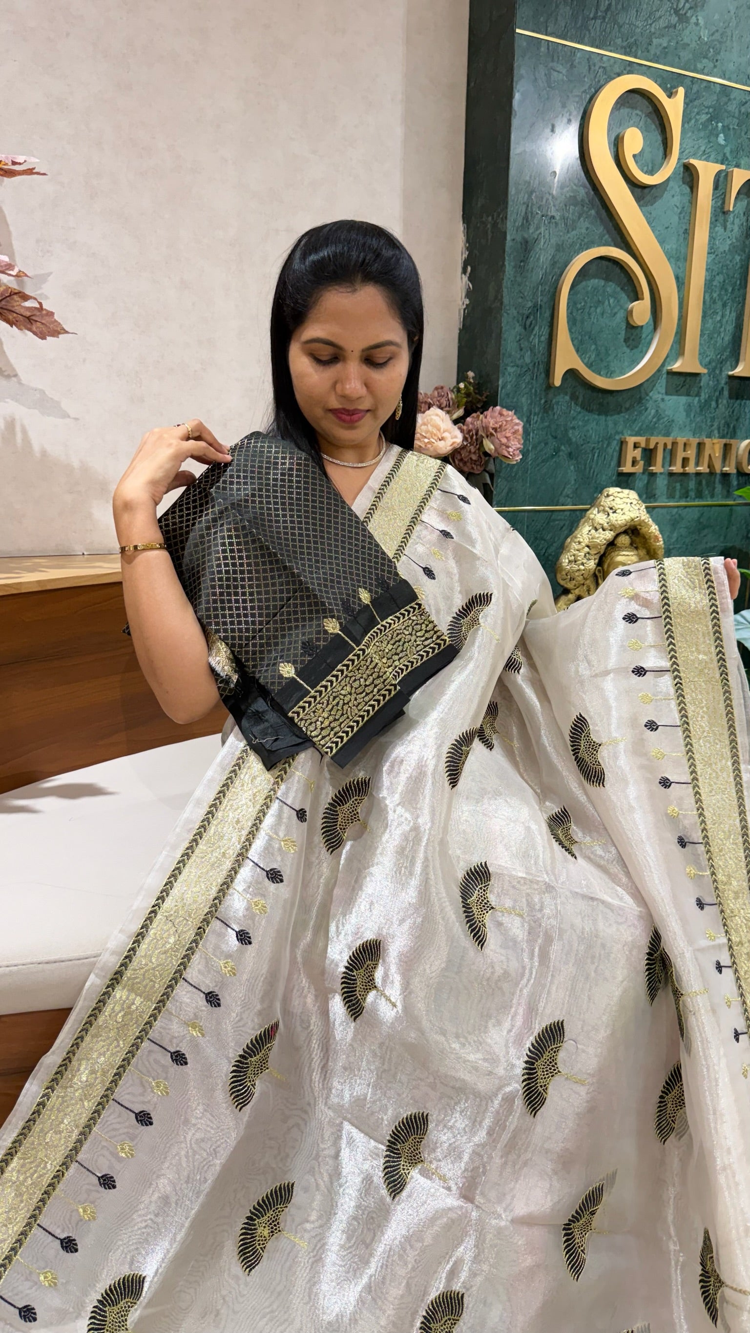 Pure tissue handloom