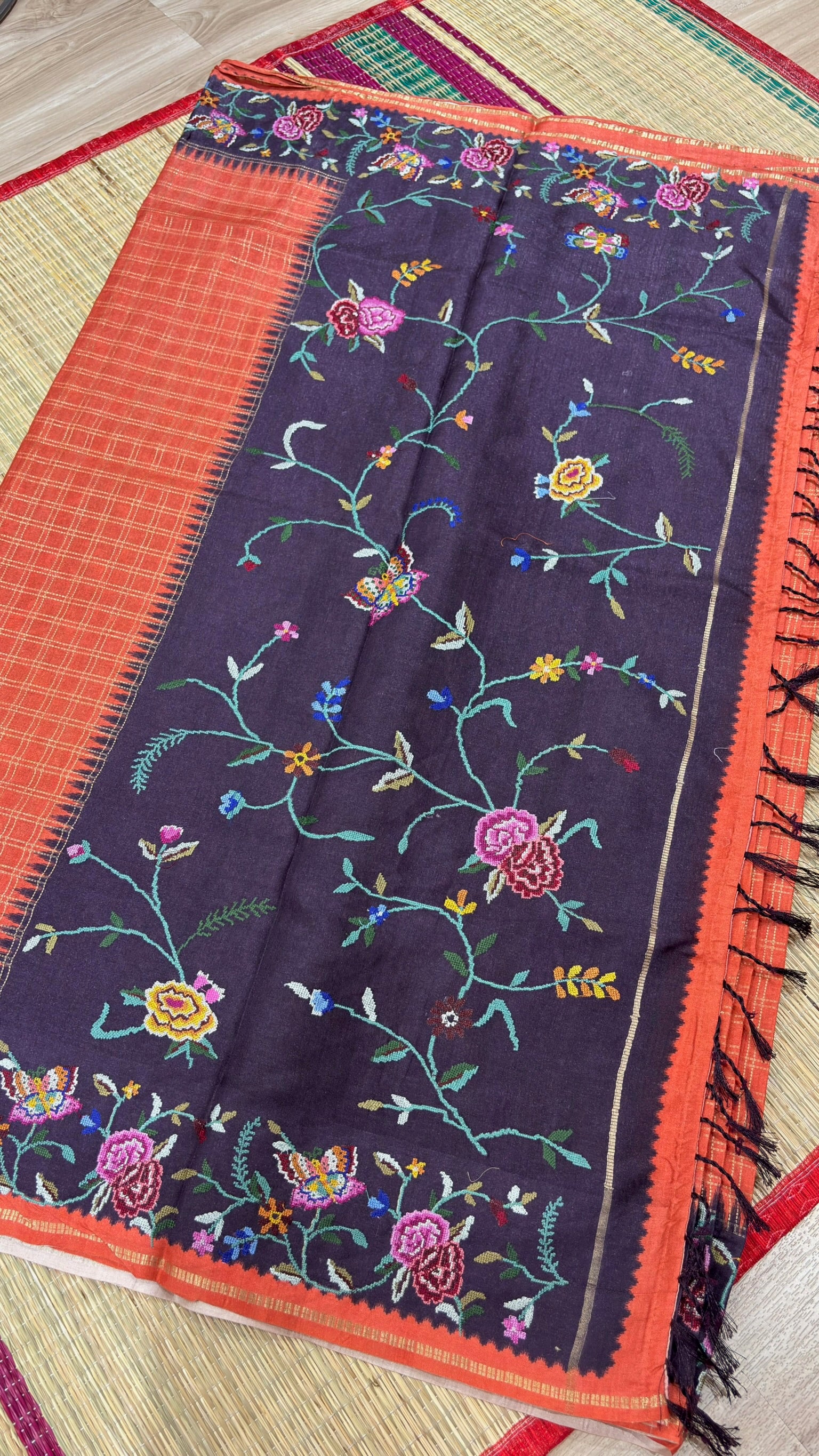 Tussar pettit work